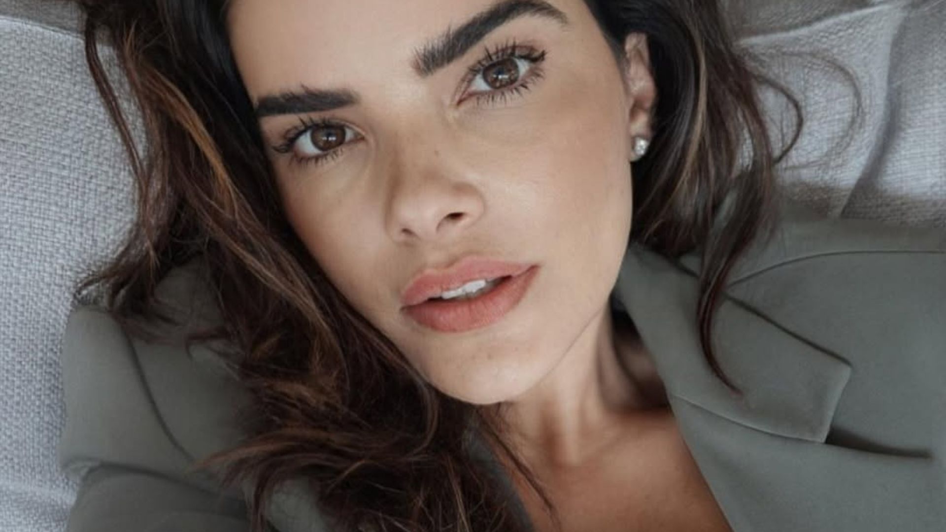 Vanessa Giácomo divide foto rara da filha em data especial: ‘Minha cópia’