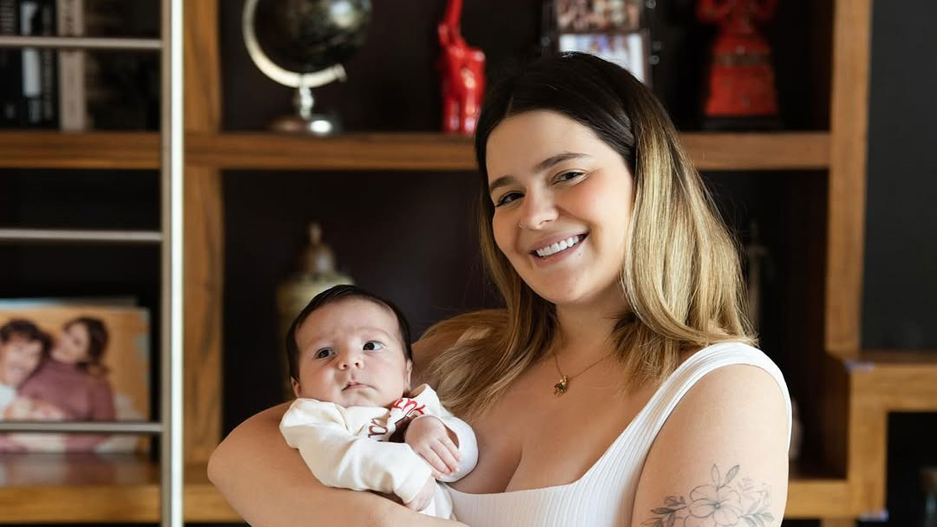 Viih Tube celebra desenvolvimento do filho: ‘Mais firme’