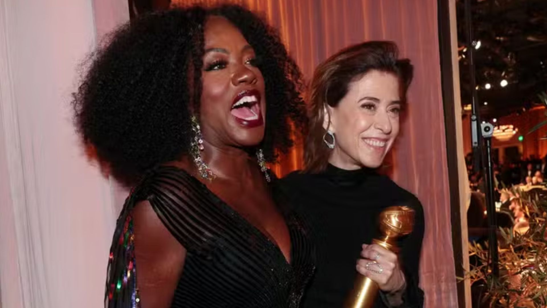 Fernanda Torres é homenageada por Viola Davis após Globo de Ouro