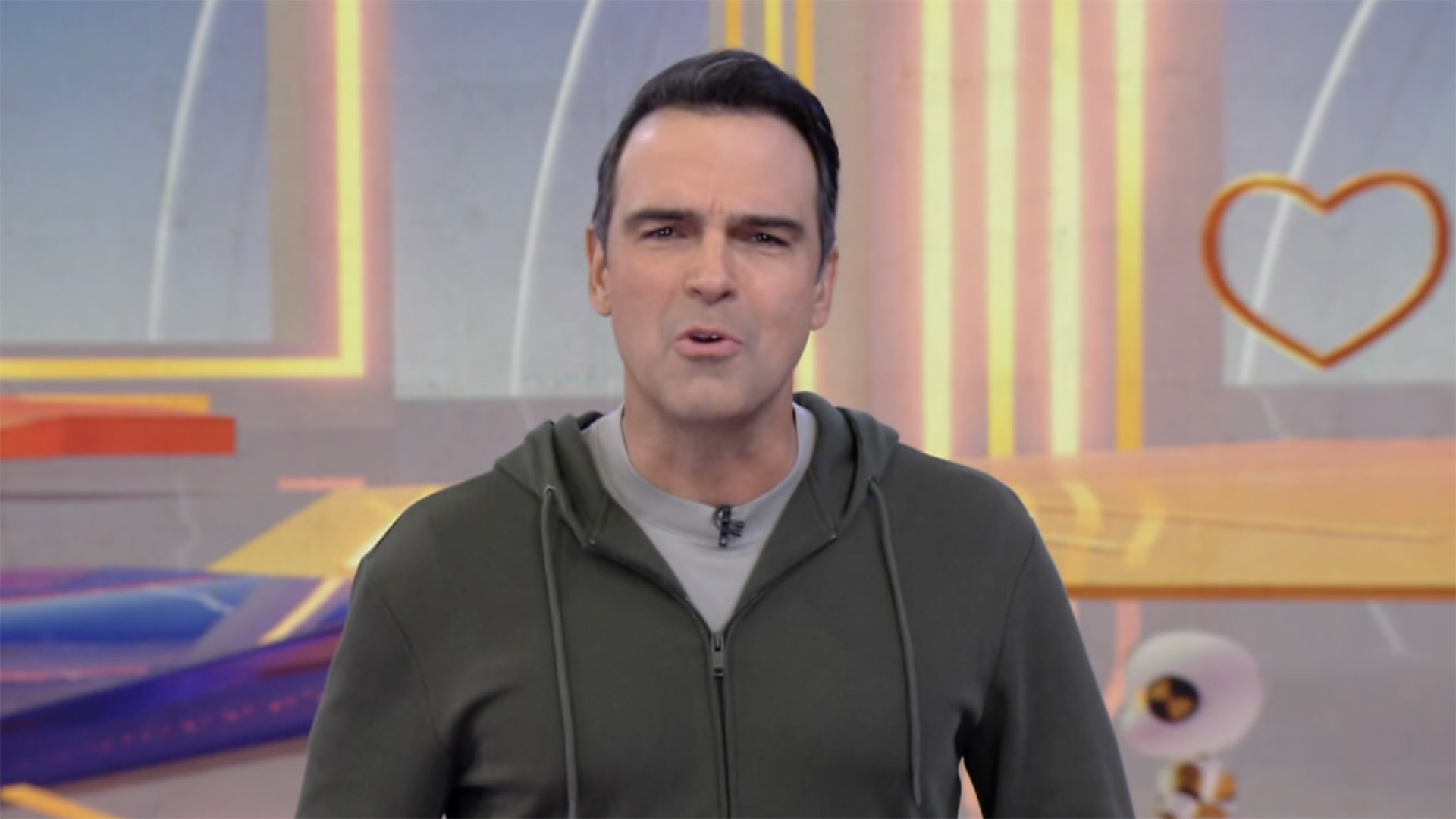 BBB 25: Tadeu Schmidt fica em choque com falta de respeito: ‘Não tem desculpa’