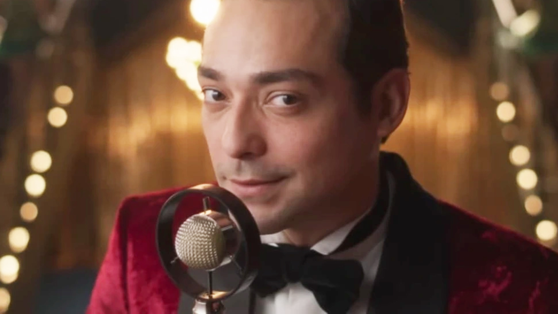 Garota do Momento: Alfredo tem um irmão gêmeo que aparecerá em breve