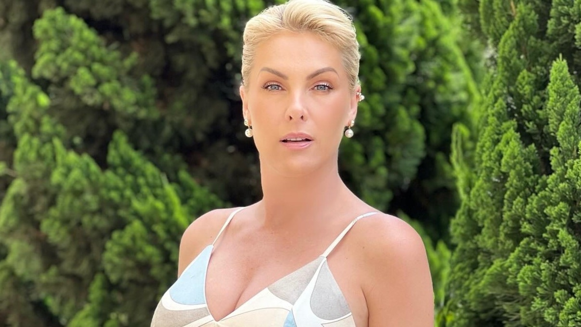Psicóloga explica impacto da pressão estética contra Ana Hickmann: ‘Conflito intenso’