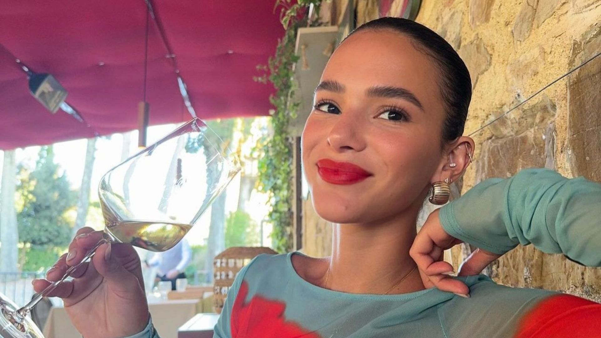 Bruna Marquezine reage após críticas sobre seu distanciamento da família de João Guilherme