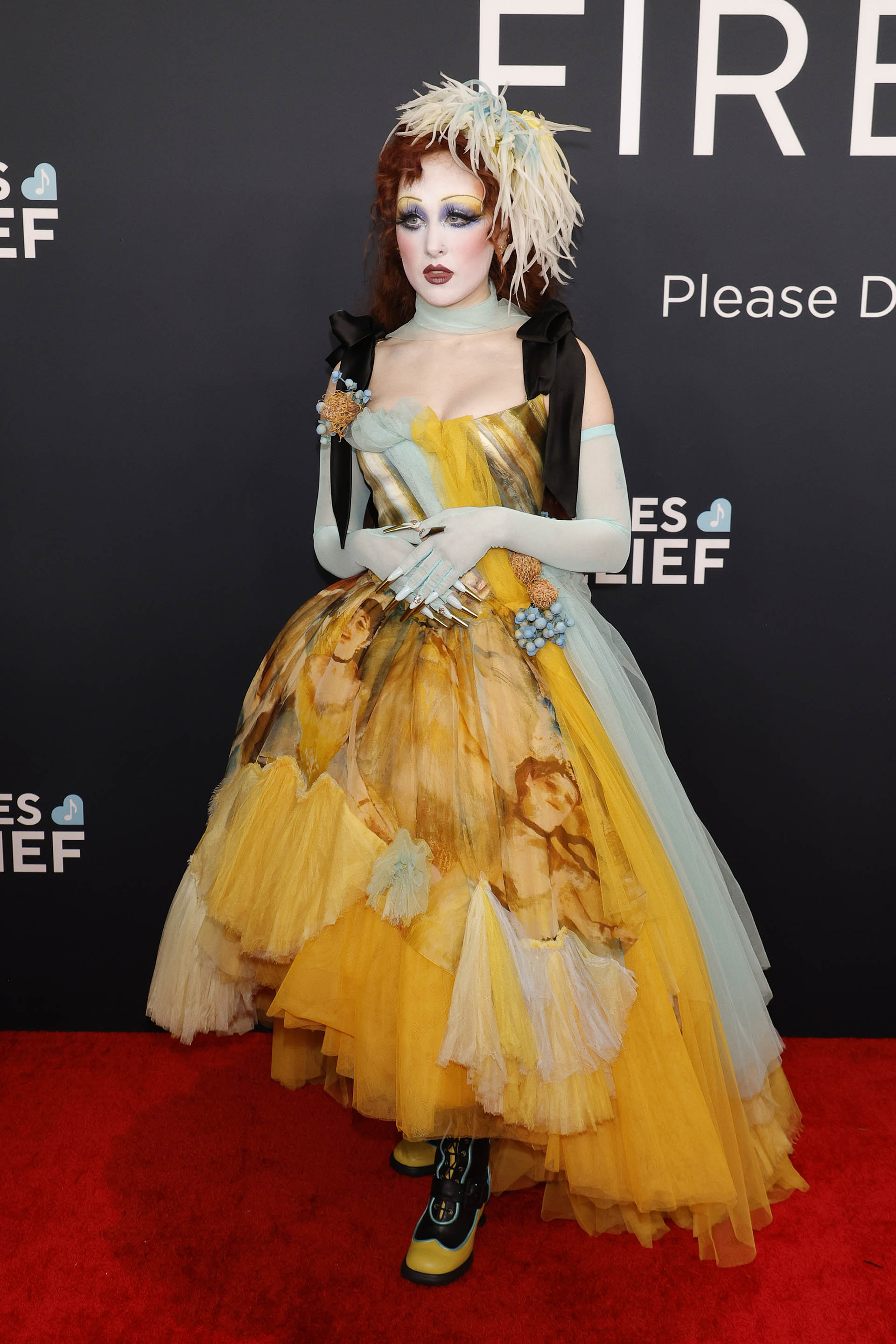 Grammy 2025: Looks dos famosos no tapete vermelho