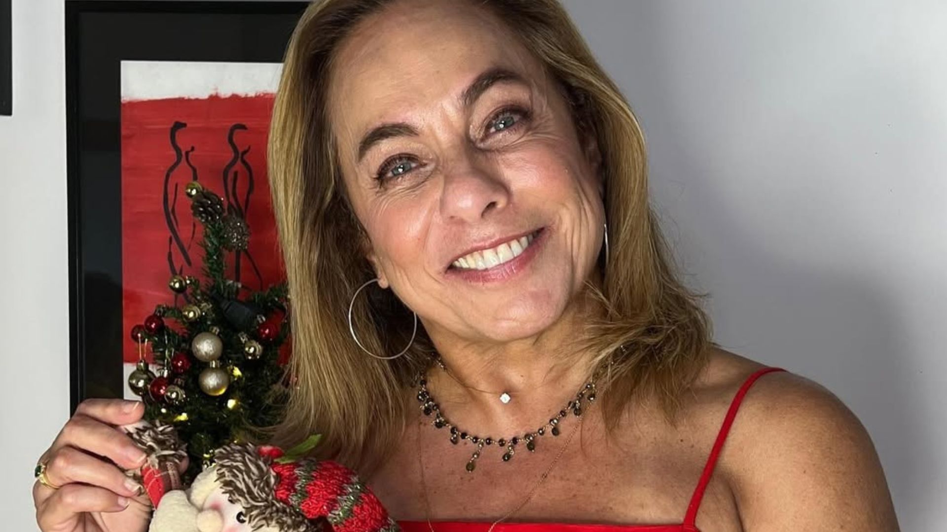 Cissa Guimarães revela romance com cantor; saiba quem é!