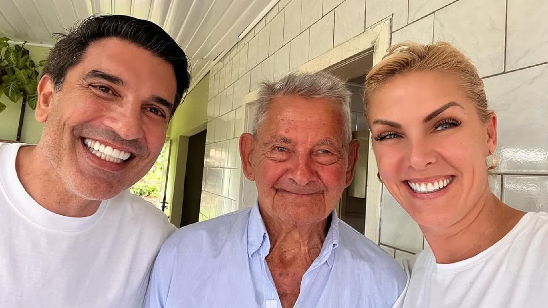 Edu Guedes abre álbum de fotos com familiares de Ana Hickmann: ‘Admiro mais’