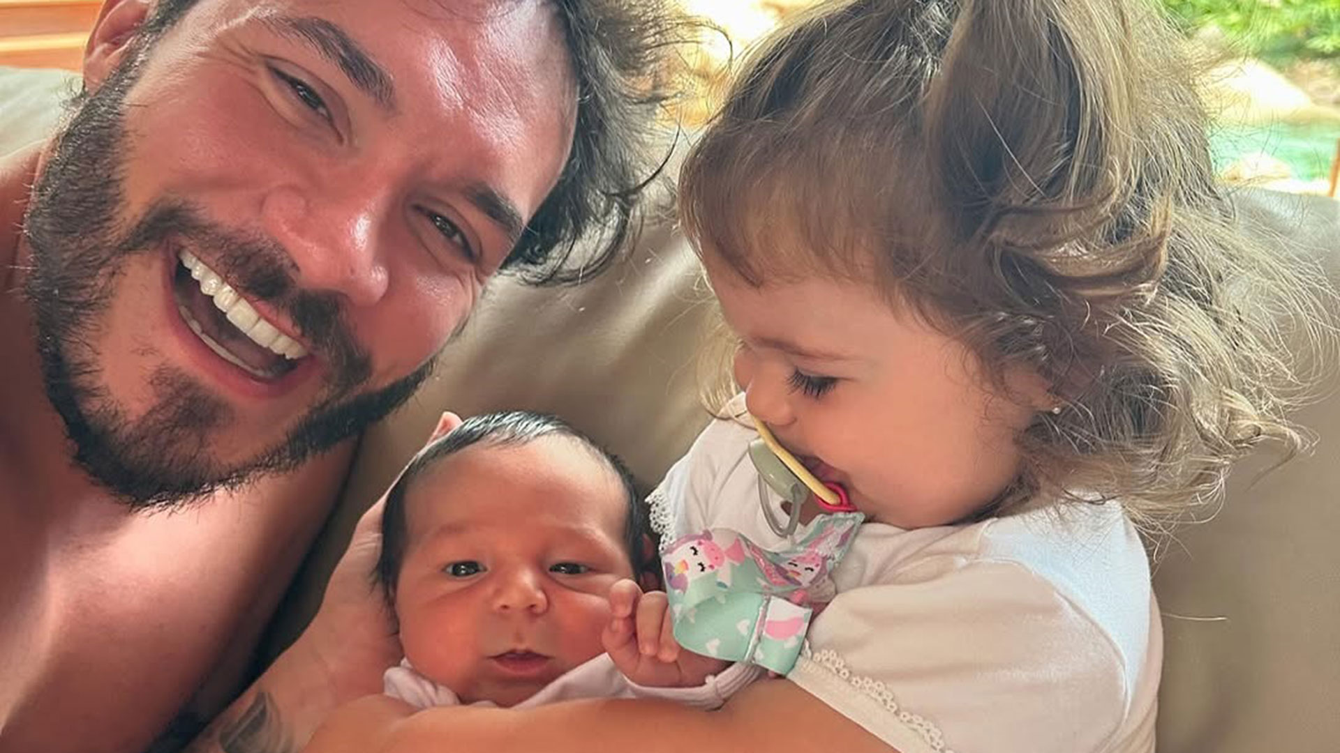 Eliezer mostra momento de Lua com ciúmes do irmão Ravi