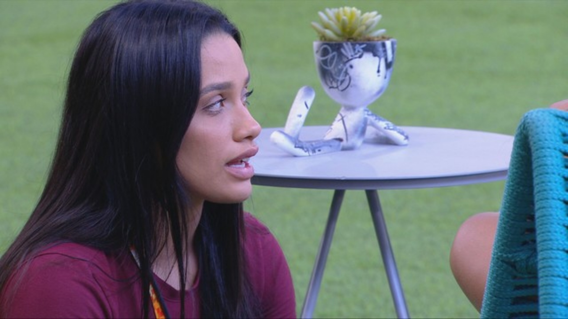 BBB 25: Eva se choca após ouvir conversa de sister na Central do Líder
