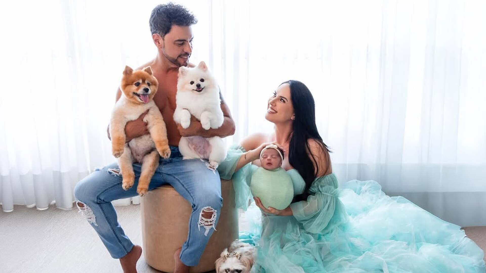 Graciele Lacerda e Zezé Di Camargo fazem ensaio com os filhos: ‘Família’