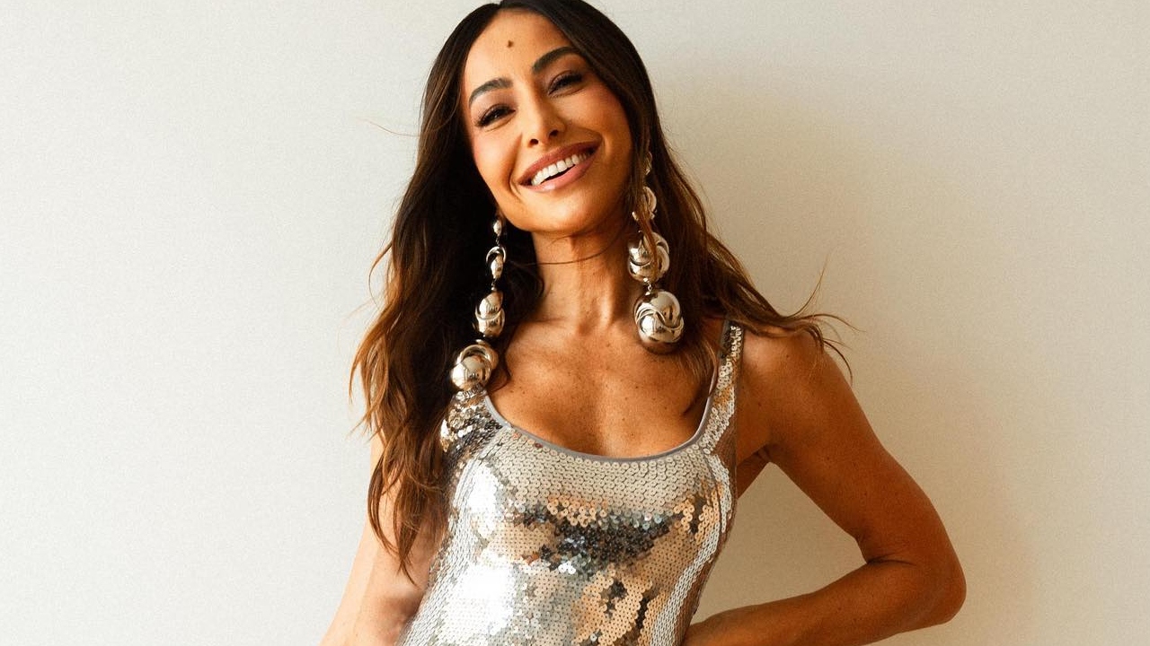 Sabrina Sato já experimentou ser cantora; relembre música lançada em 2006