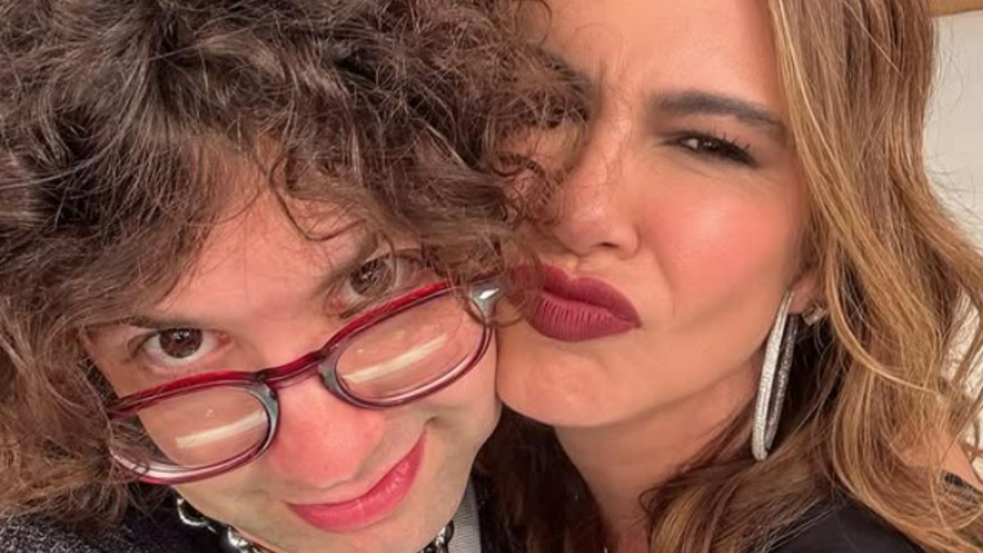 Luciana Gimenez faz declaração carinhosa ao filho, Lucas Jagger: “Amor da minha vida”