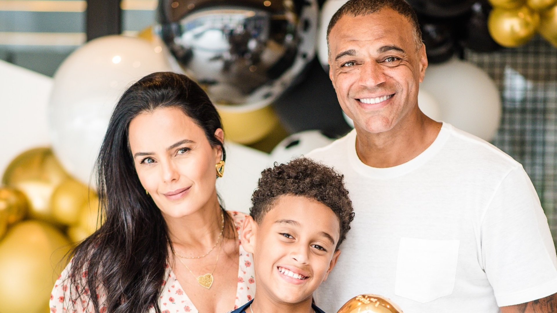 Filho de Denilson e Luciele Camargo comemora aniversário com festão