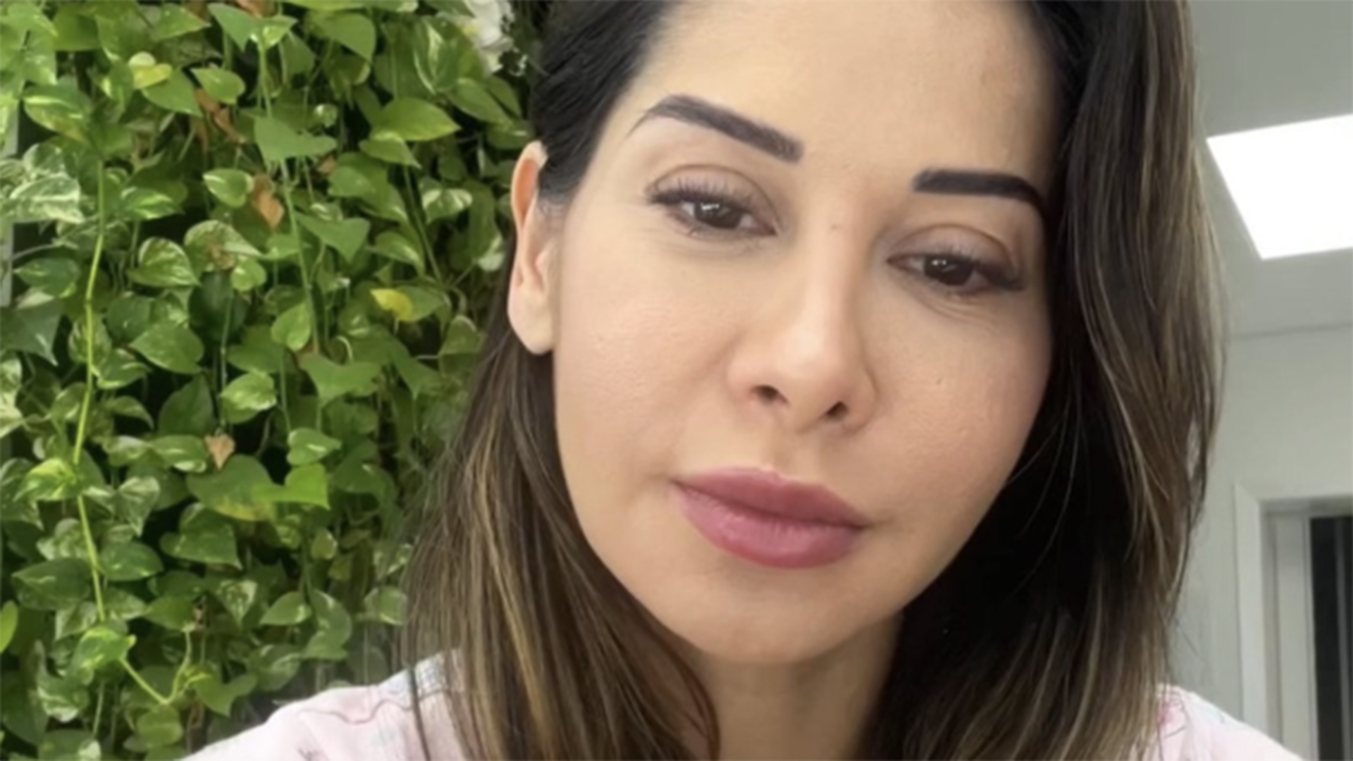 Funcionário da obra de Maíra Cardi é socorrido às pressas, diz colunista