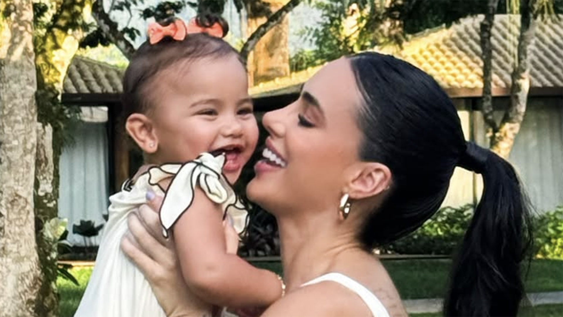 Grávida pela 2ª vez, Bruna Biancardi exibe barrigão em fotos com Mavie