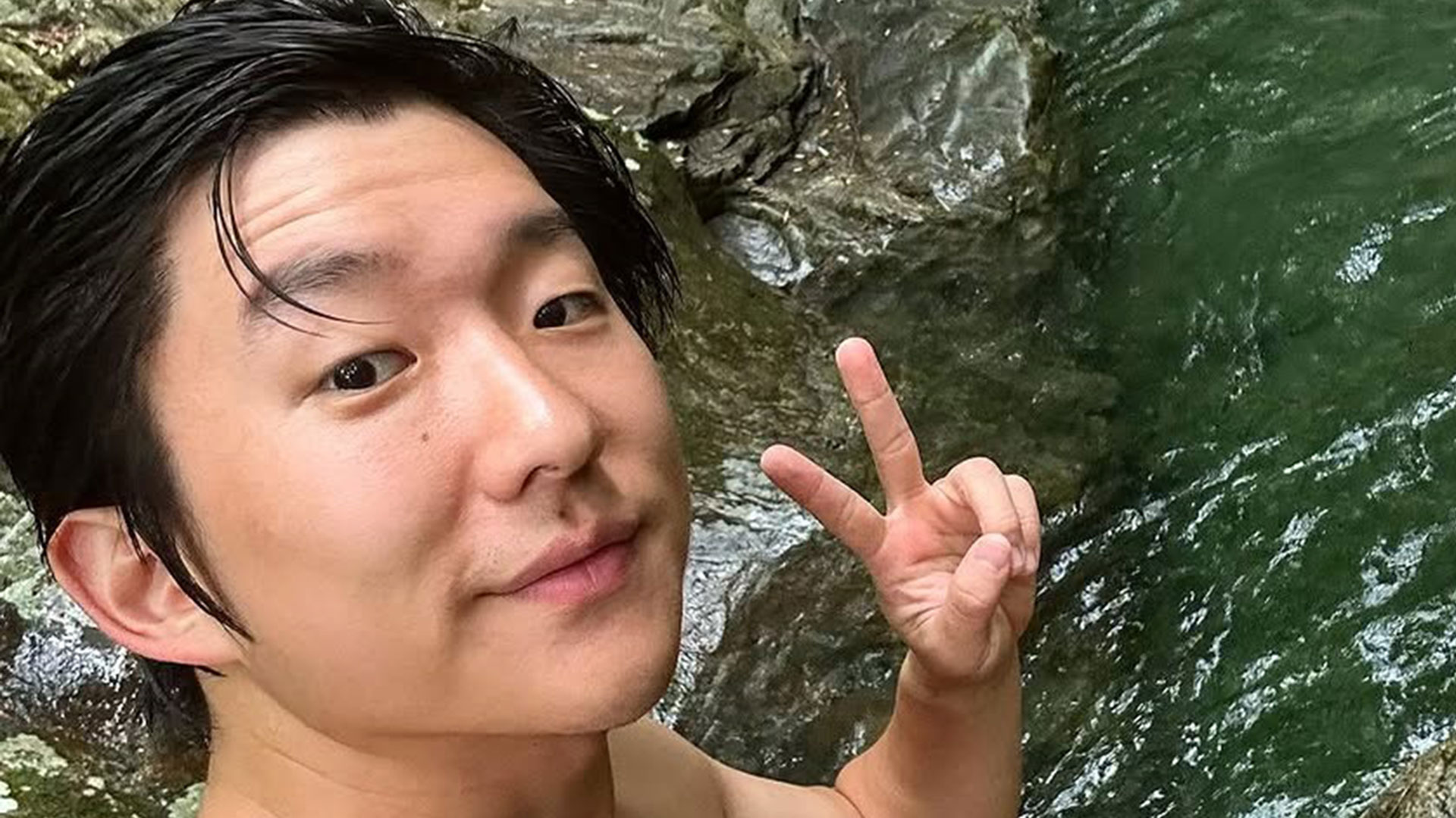 Pyong Lee resgata foto antiga e relembra morte do pai: ‘Lutou’