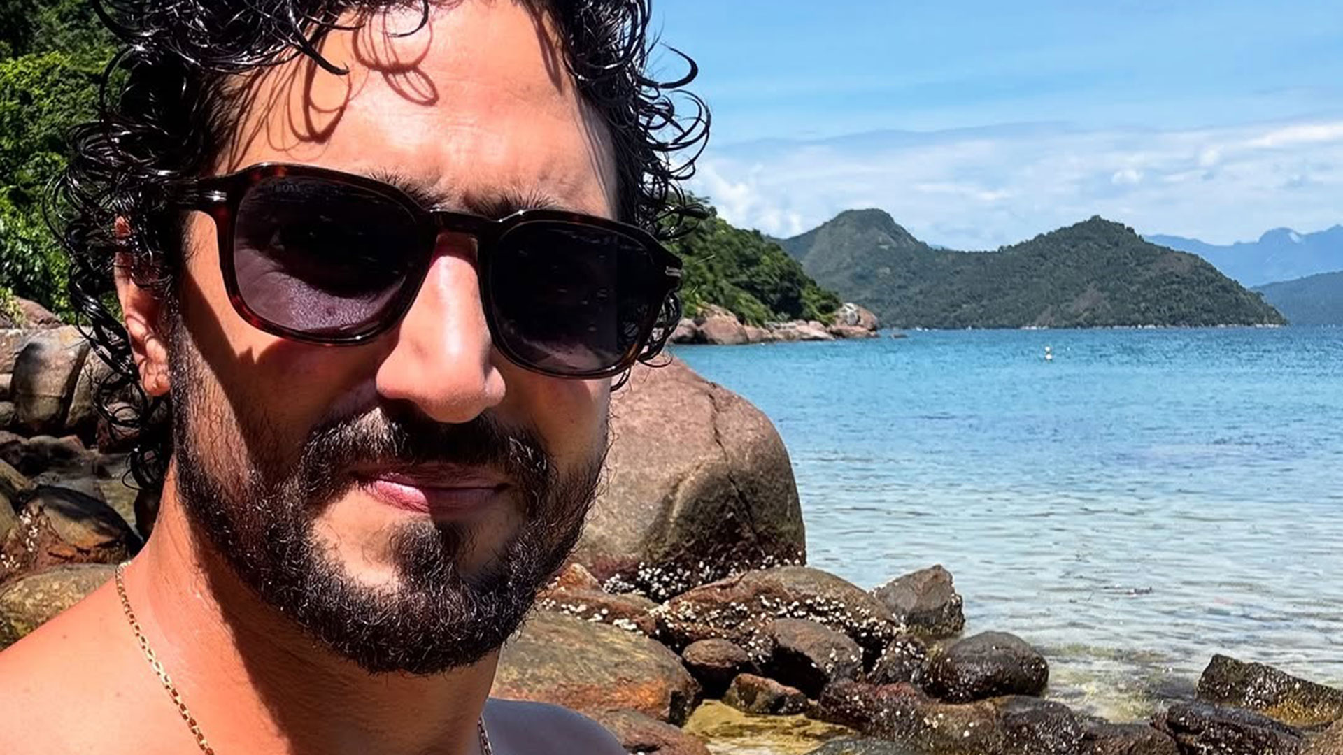 Renato Góes mostra bastidores de Vale Tudo: ‘Entre uma cena e outra’