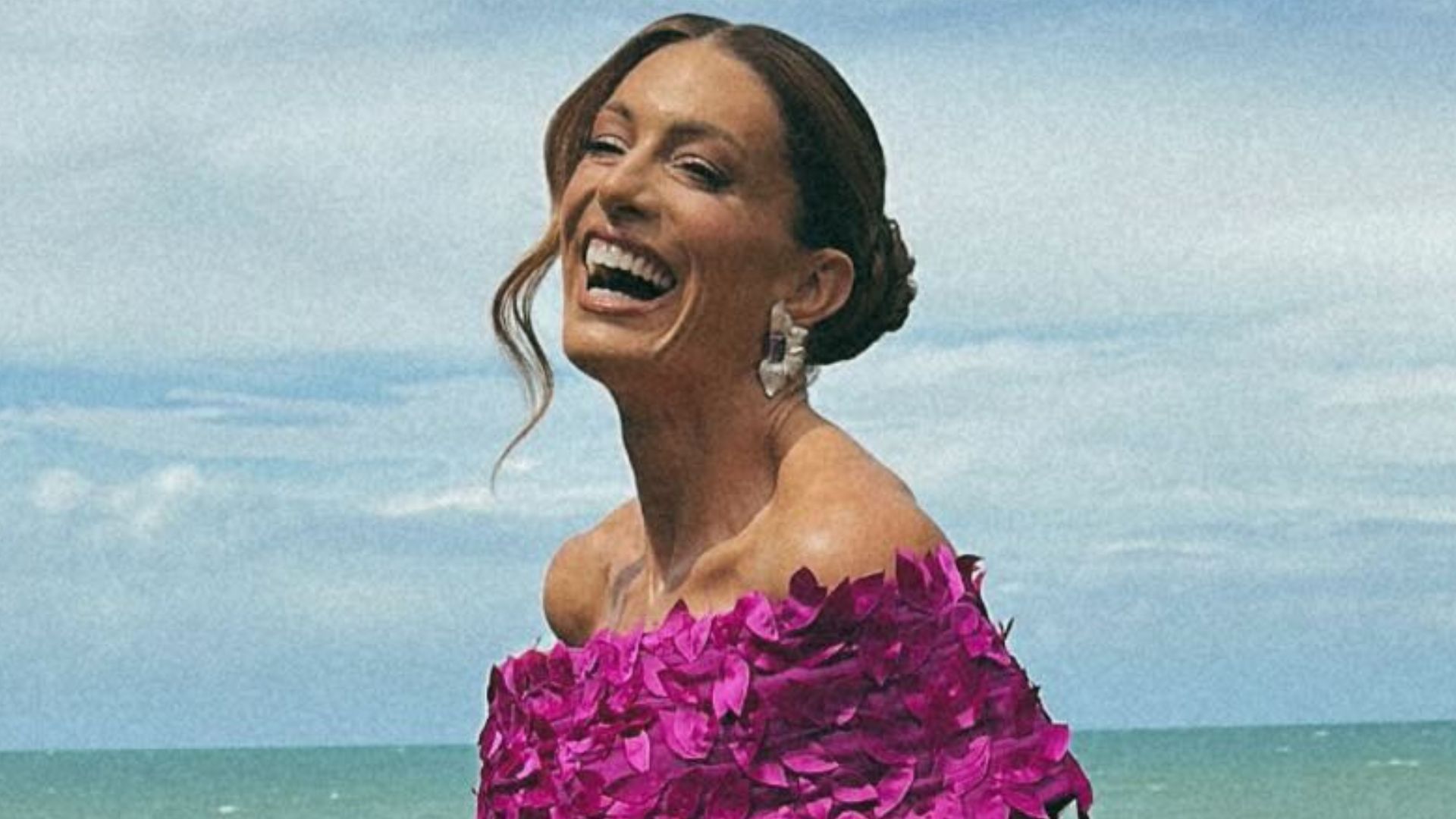 Veja o vestido de Elaine Mickely para casamento religioso da filha, Luma Cesar