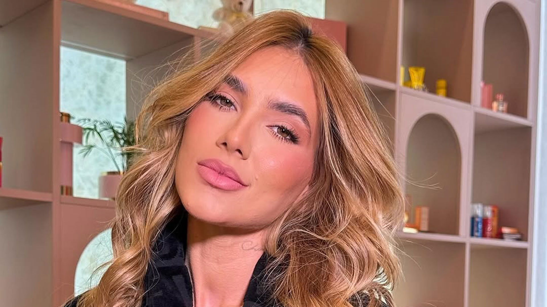 Virginia Fonseca faz alerta sobre golpe nas redes sociais: ‘É mentira’