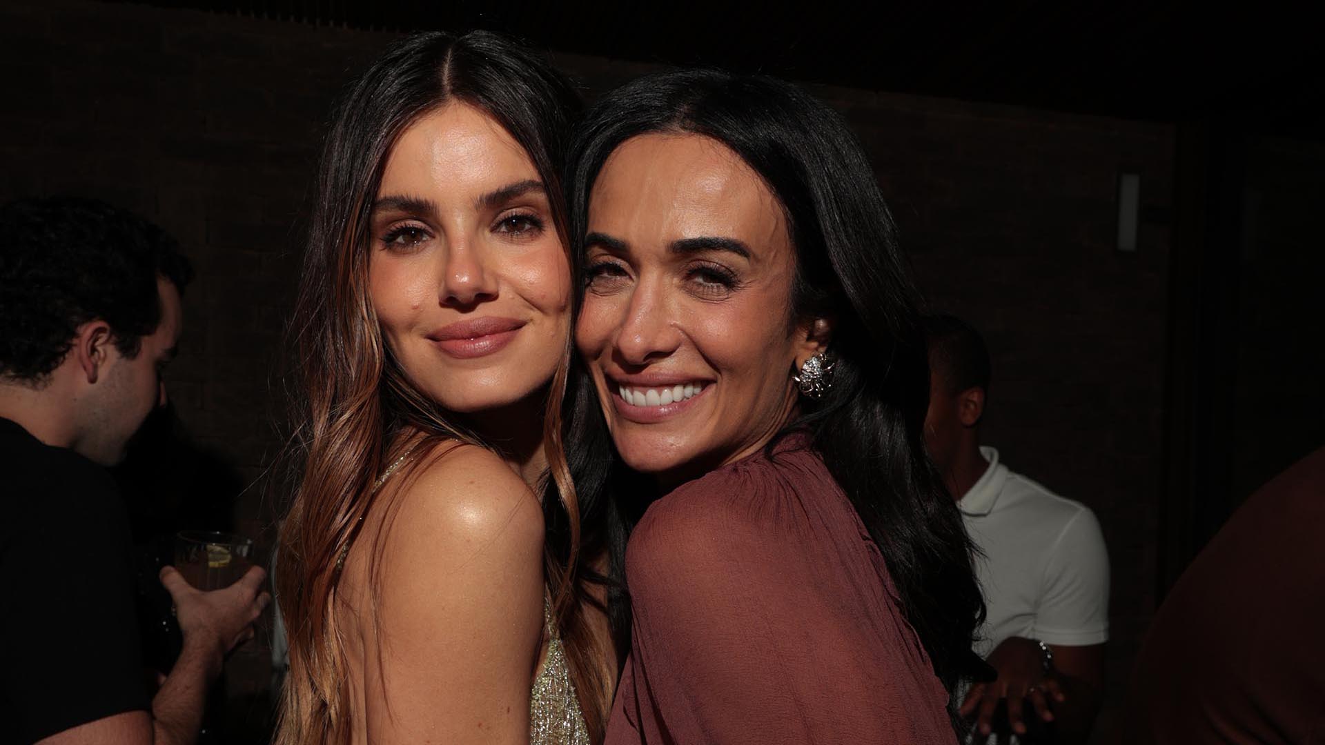 Silvia Braz ganha festa surpresa para celebrar seu aniversário