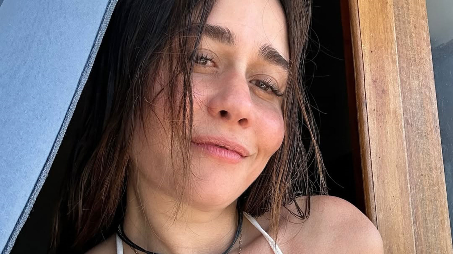 Alessandra Negrini dá dicas de cuidados com a pele