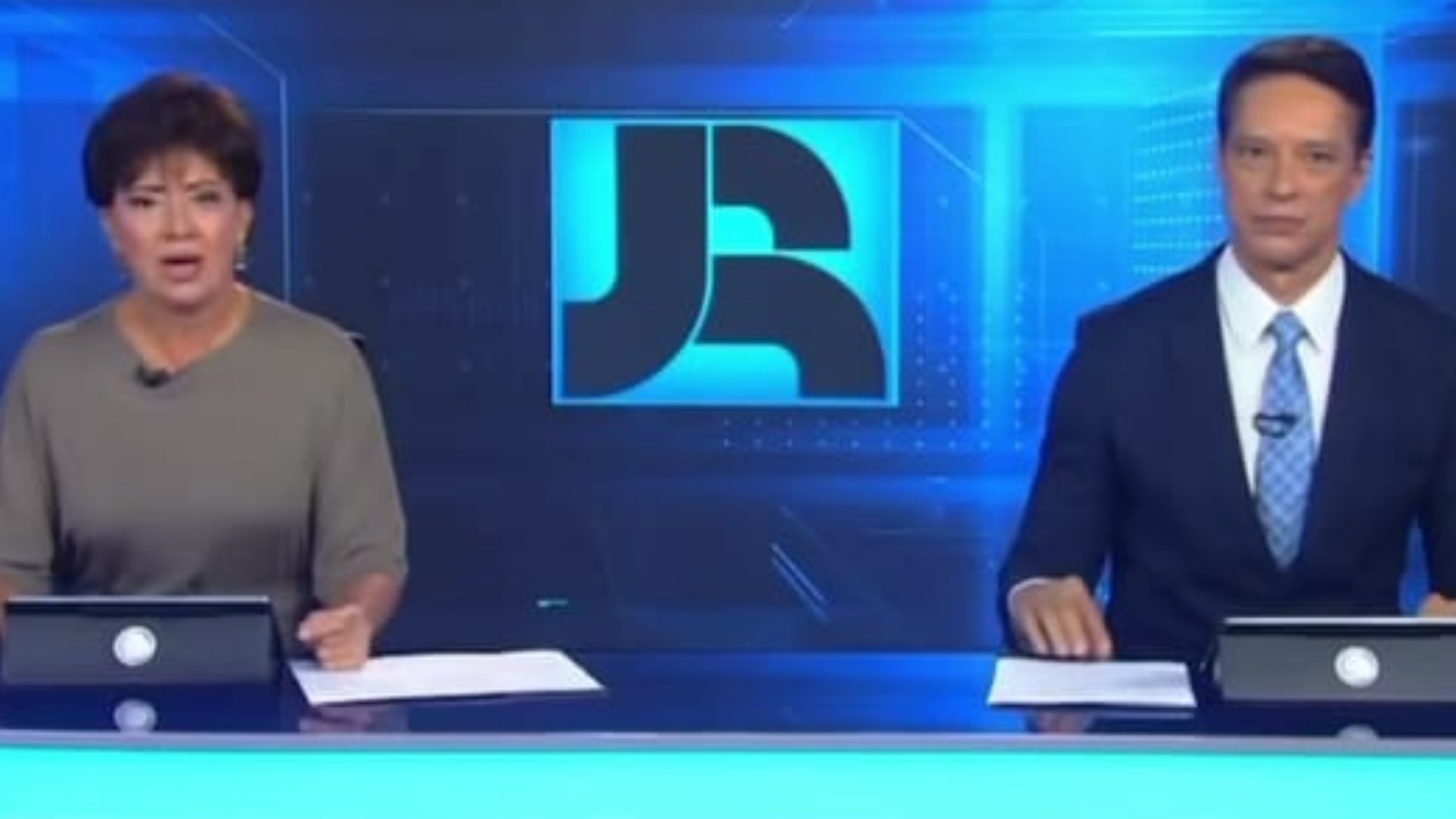Âncora do Jornal da Record é substituído às pressas após problema de saúde
