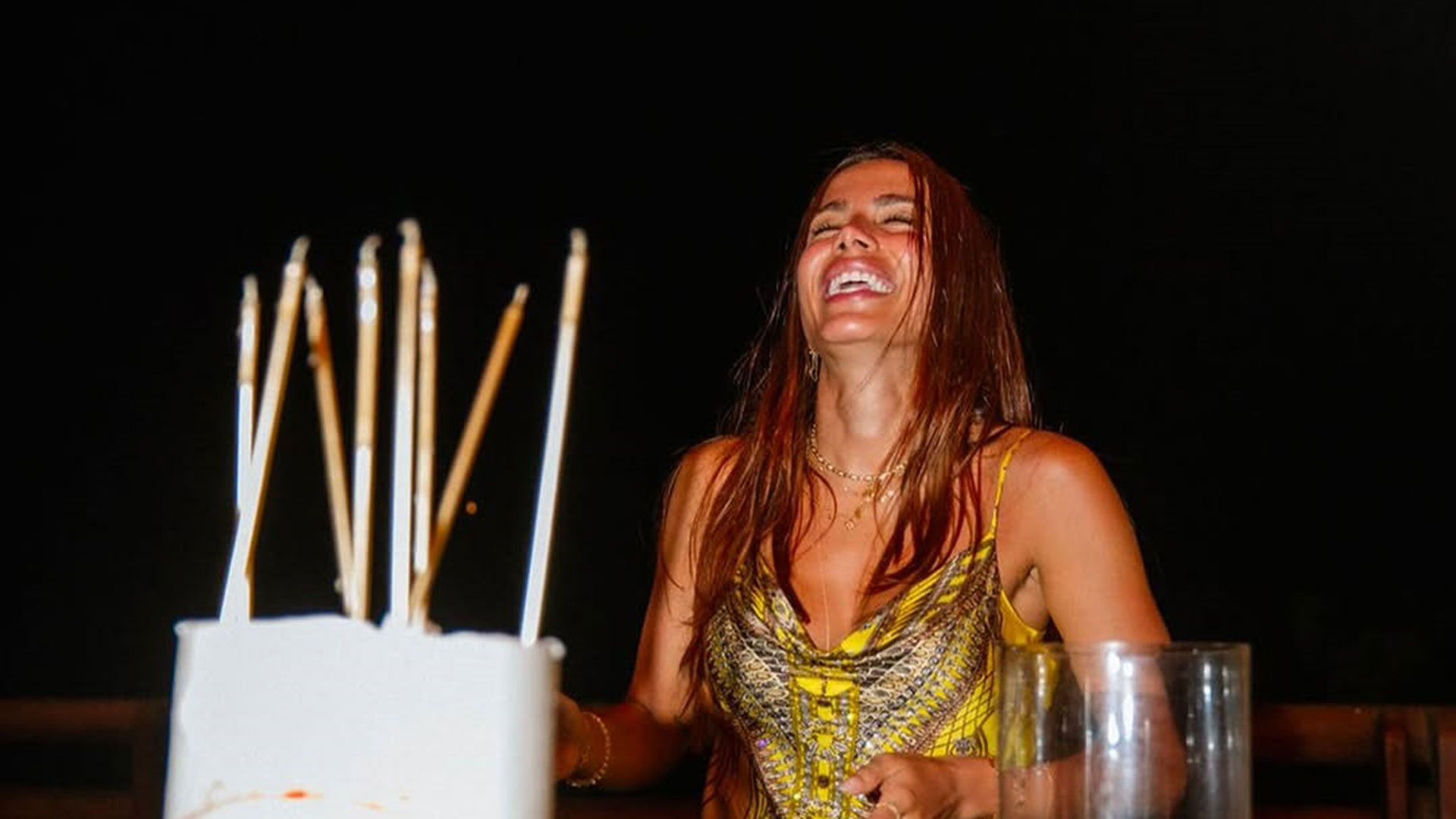 Anitta curte festa de aniversário em Fernando de Noronha: ‘Maravilhoso’