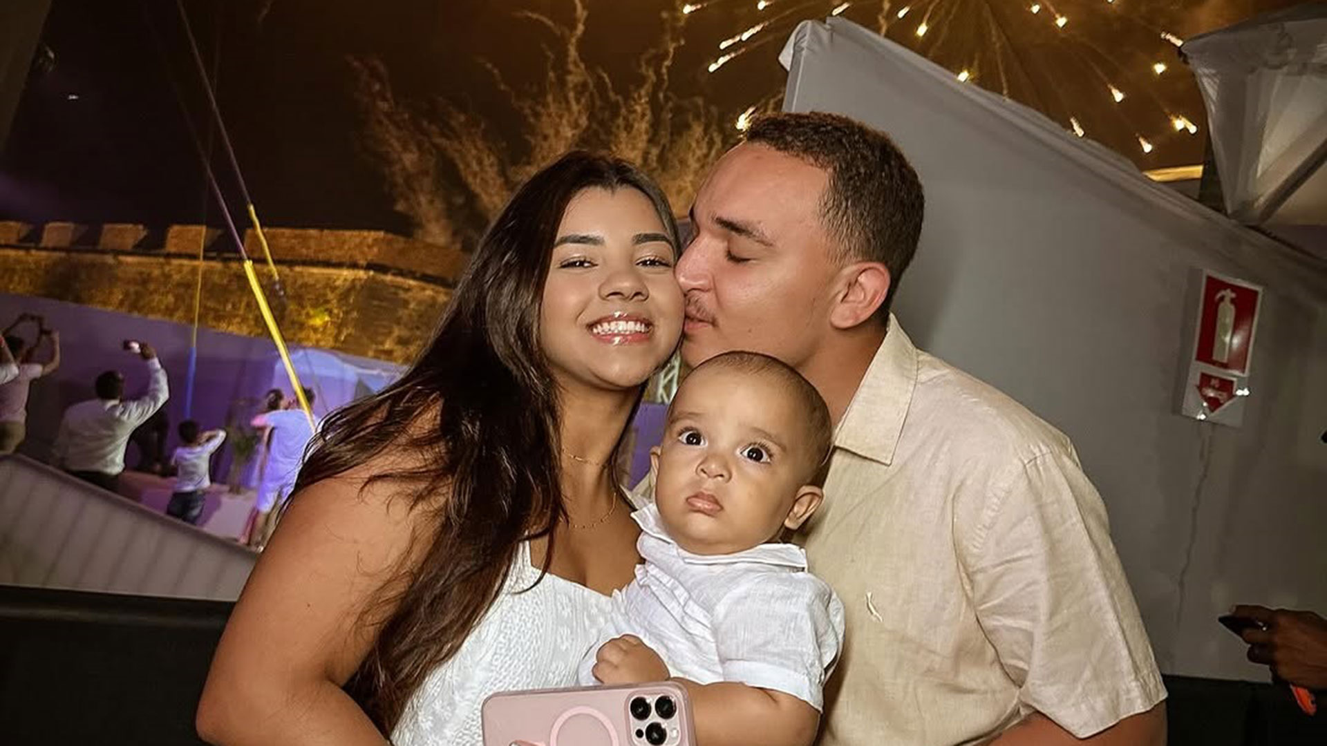 Ary Mirelle rebate críticas sobre sua maternidade: ‘Tem que ter paciência’