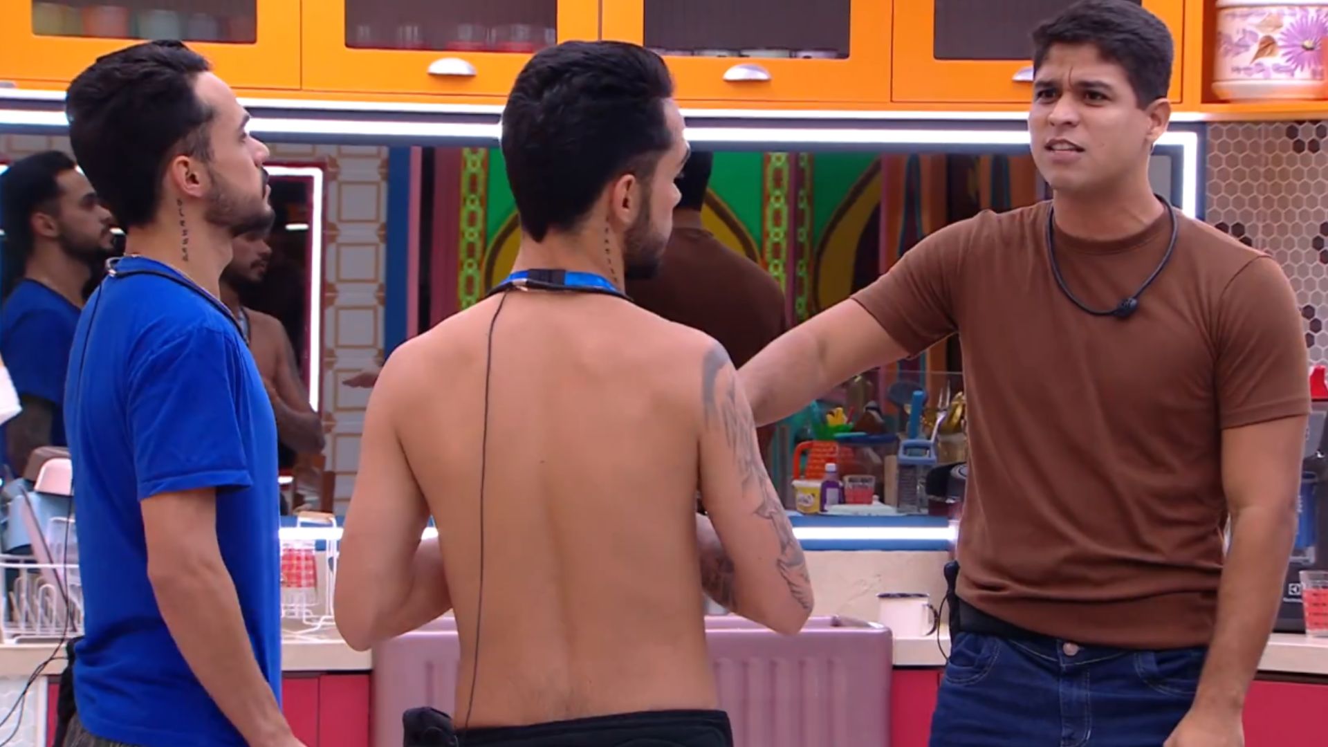 BBB 25: Brothers discutem após formação de paredão: ‘Estratégia’