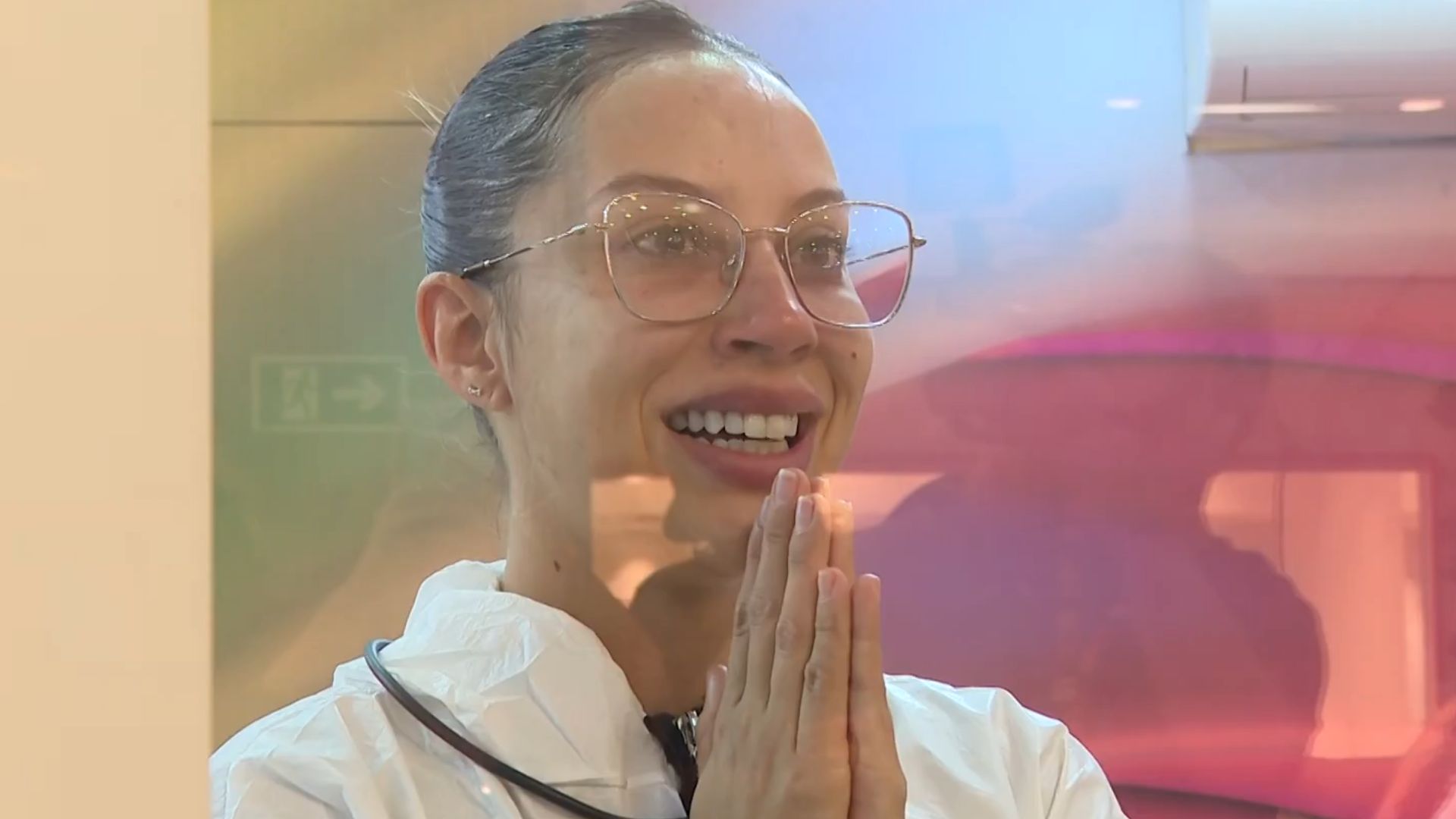 BBB 25: Renata recebe orientação da mãe de Eva na Vitrine do Seu Fifi