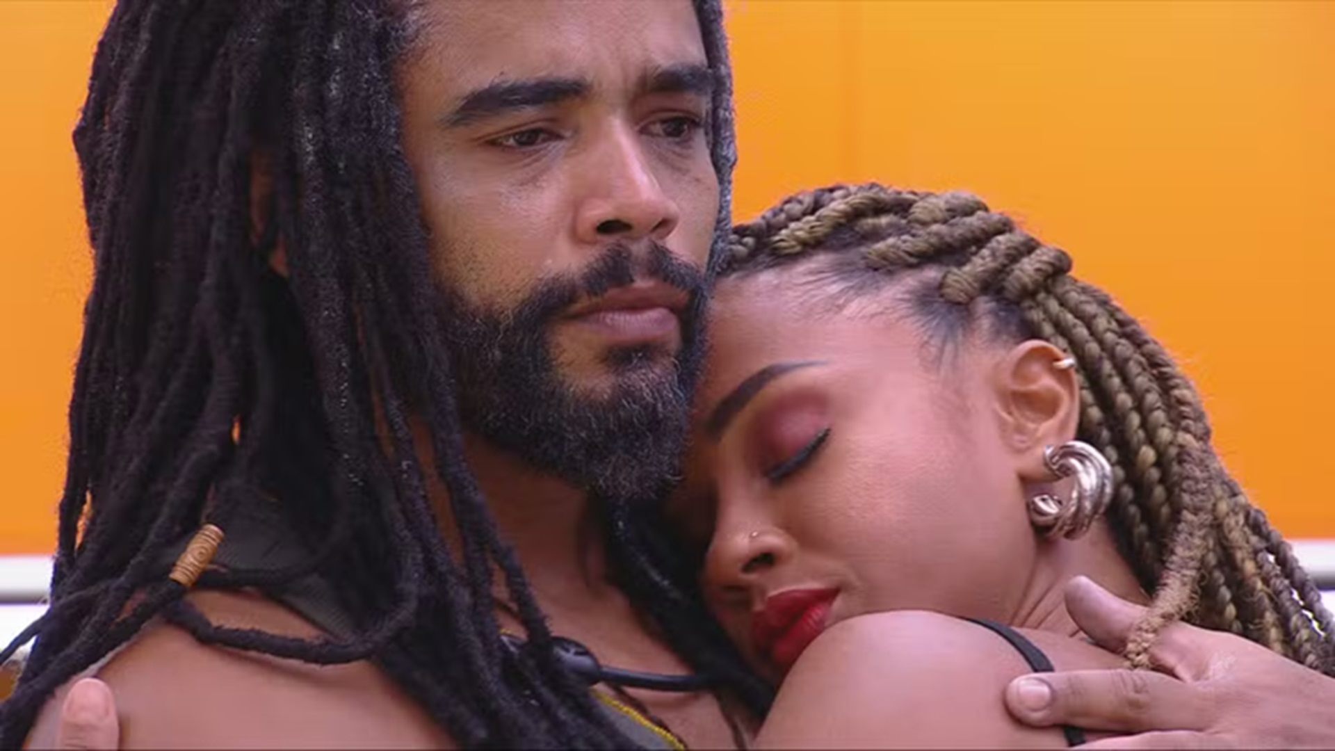 Mãe de Aline faz previsão sobre relacionamento da filha com Diogo Almeida