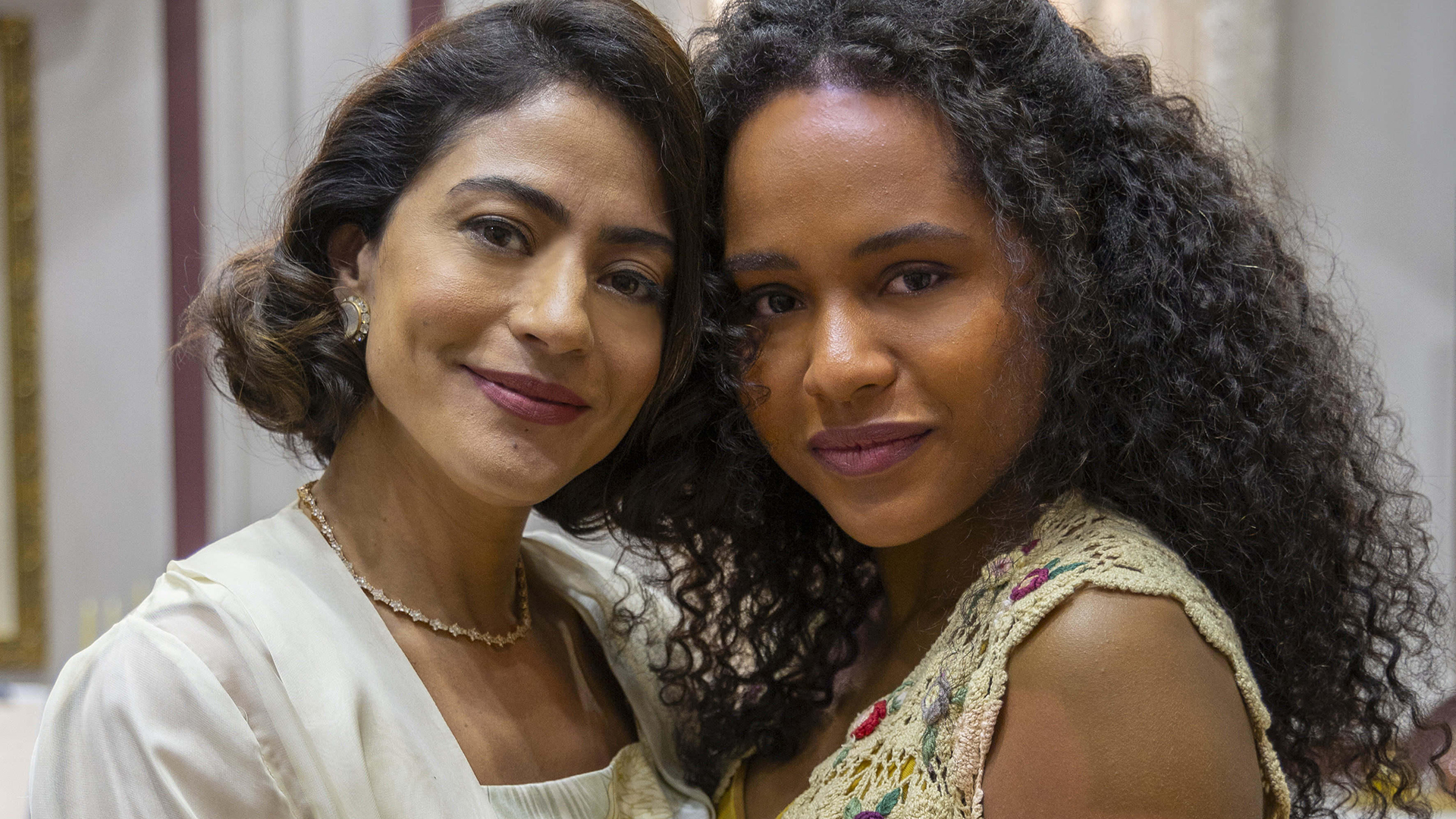 Garota do Momento: Saiba como Clarice reconhece Beatriz como sua filha