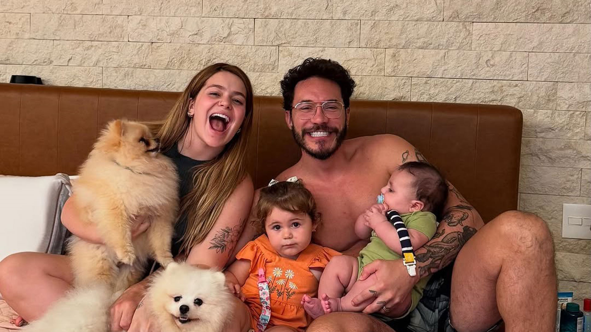 Eliezer mostra talento da filha Lua, de quase dois anos
