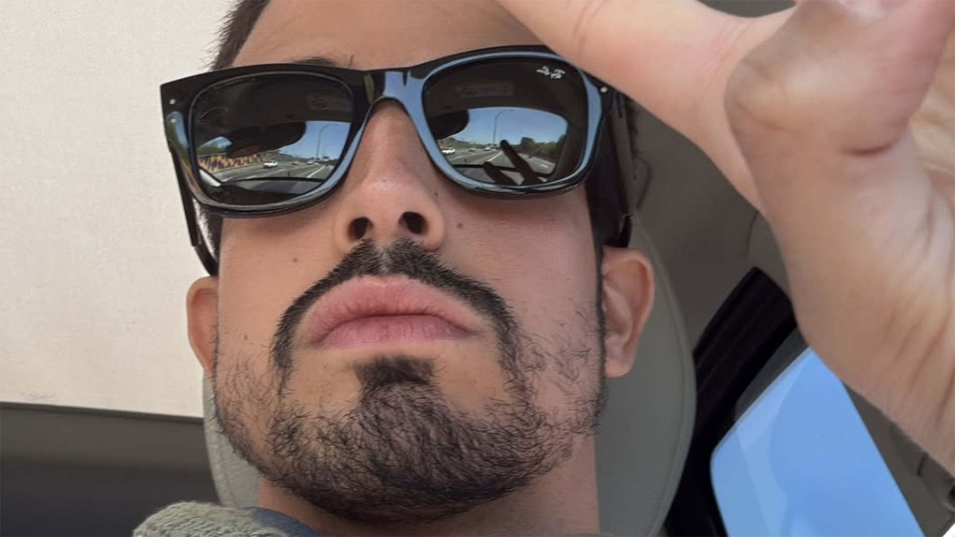 Enzo Celulari responde pergunta sobre a ex-namorada Bruna Marquezine