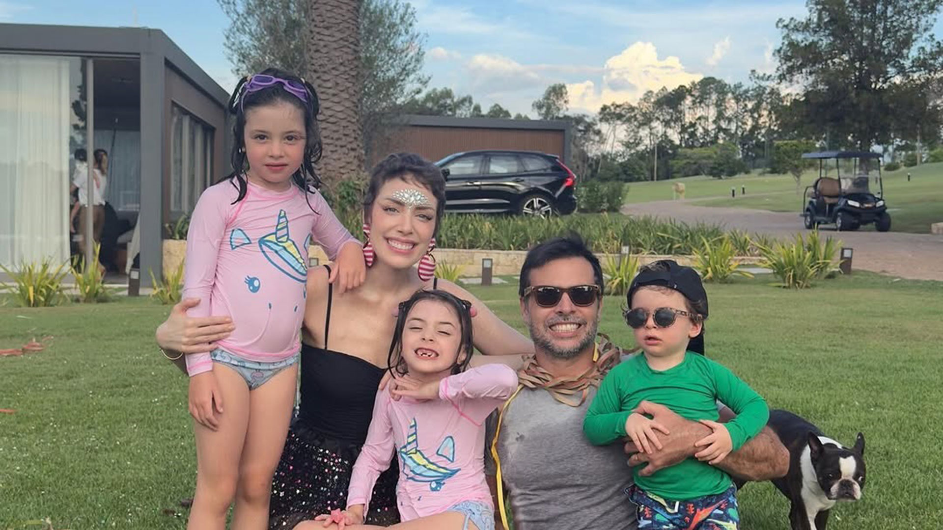 Fabiana Justus mostra Carnaval em família e rebate críticas: ‘Surreal’