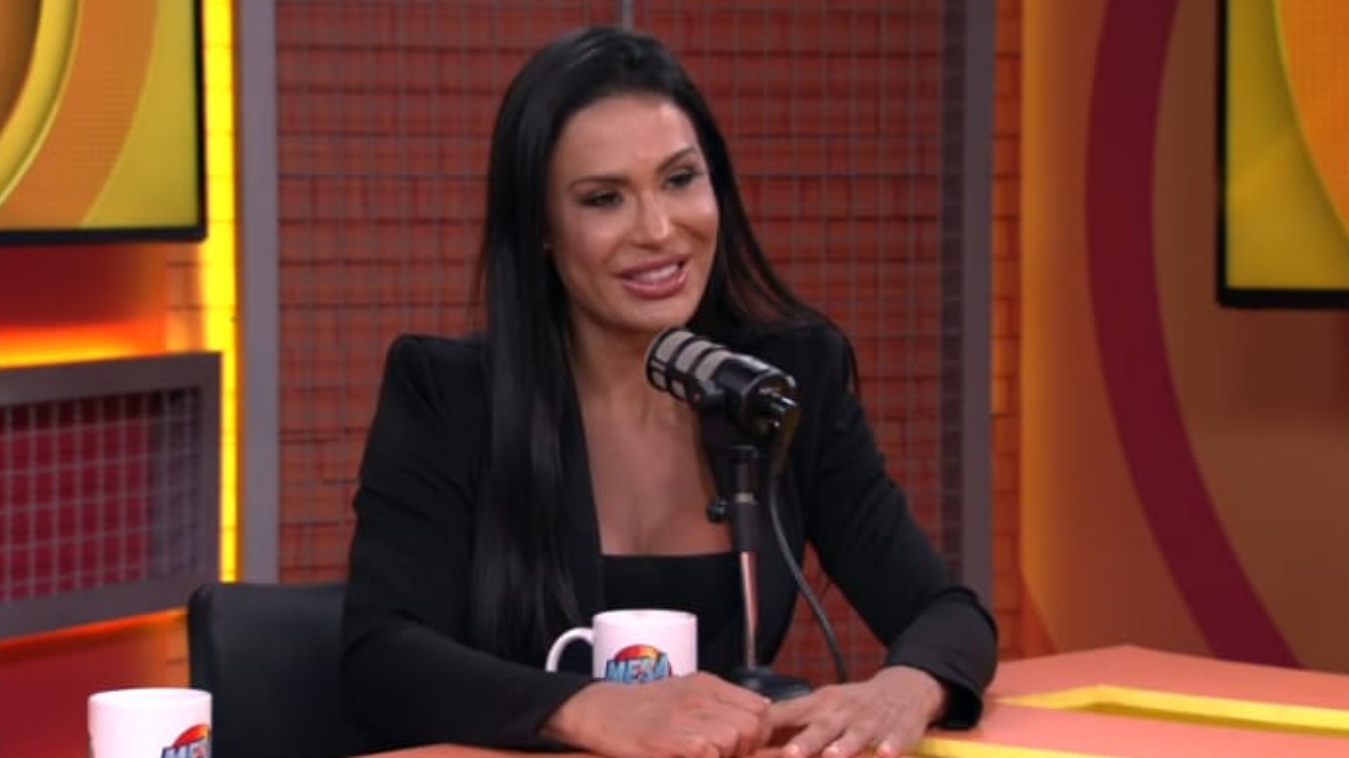 Gracyanne Barbosa revela se aceitaria participar de reality de relacionamento