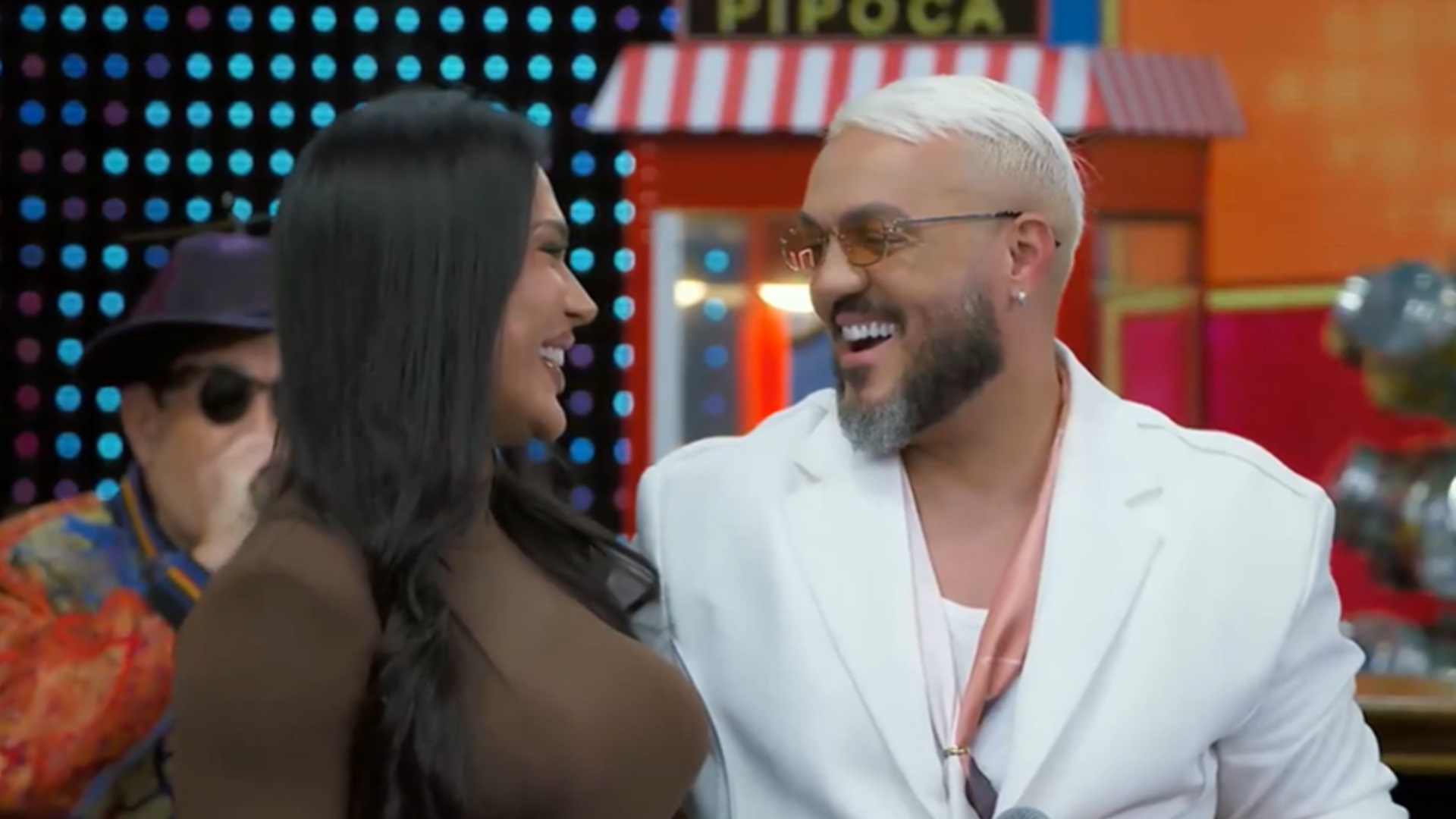 Gracyanne Barbosa revela se conversou com Belo sobre novo namoro: ‘Vivendo o presente’