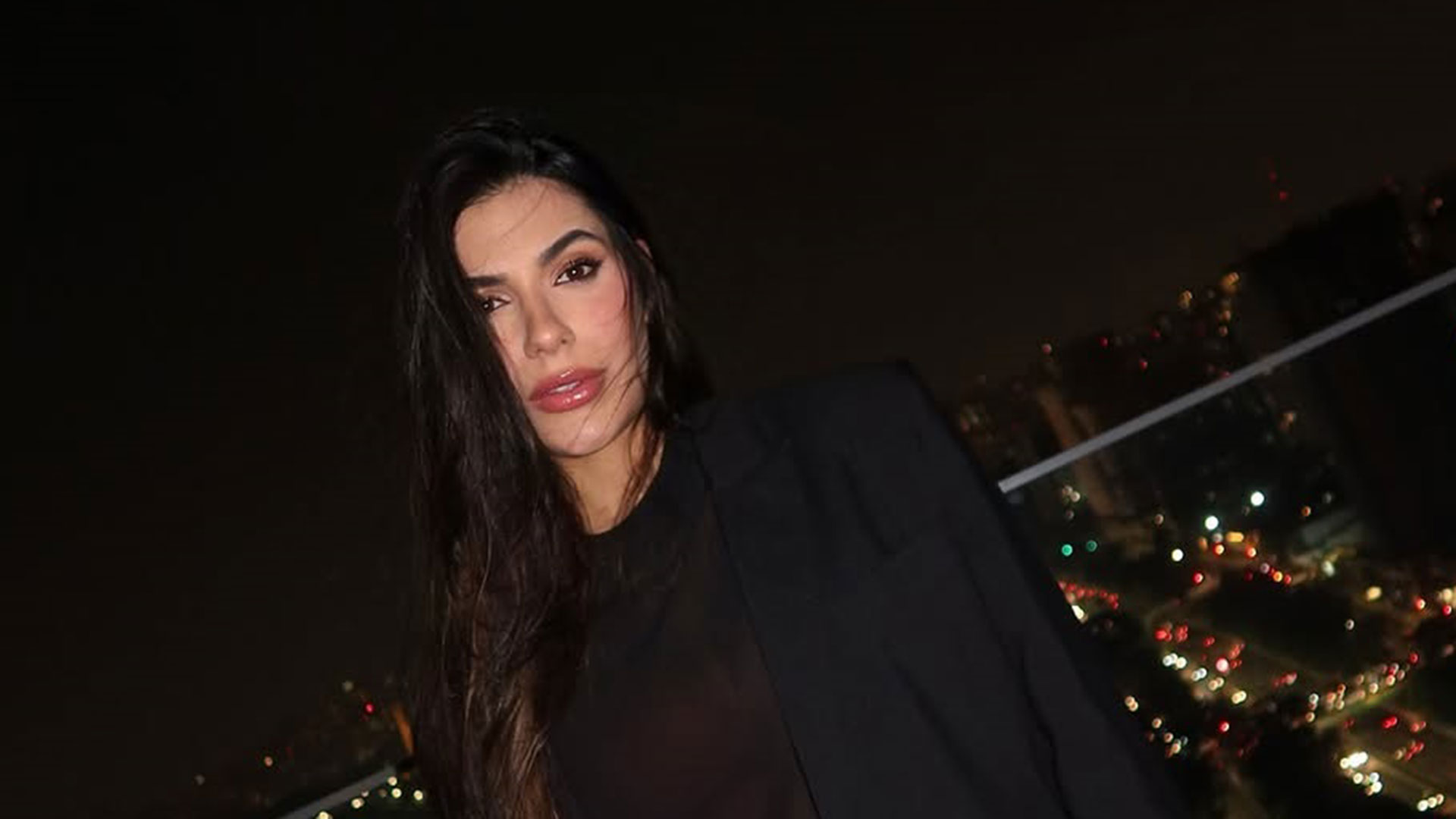 Jade Magalhães exibe novo visual após mudar cor dos cabelos. Veja!