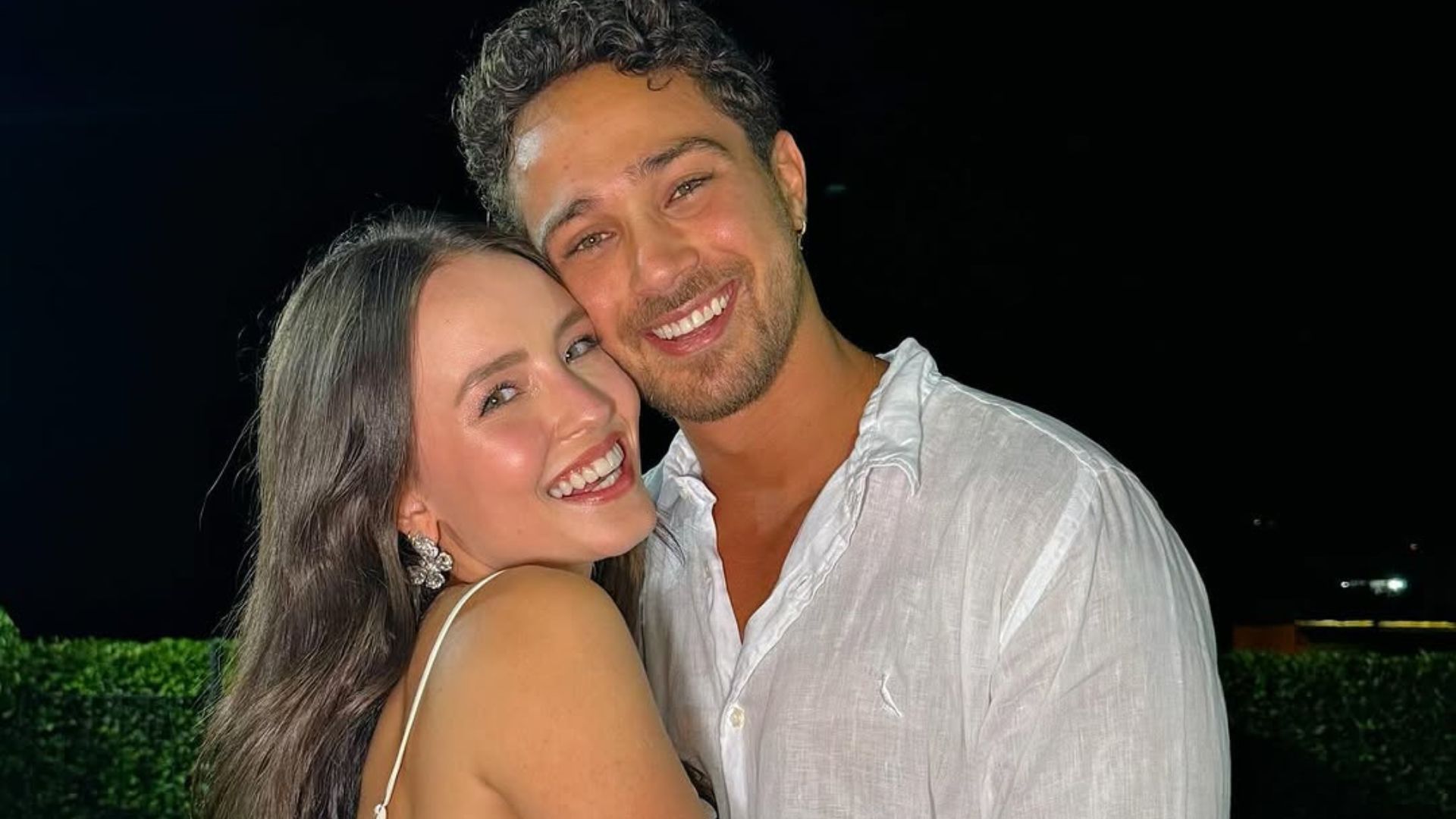 André Luiz Frambach se declara para Larissa Manoela em momento especial