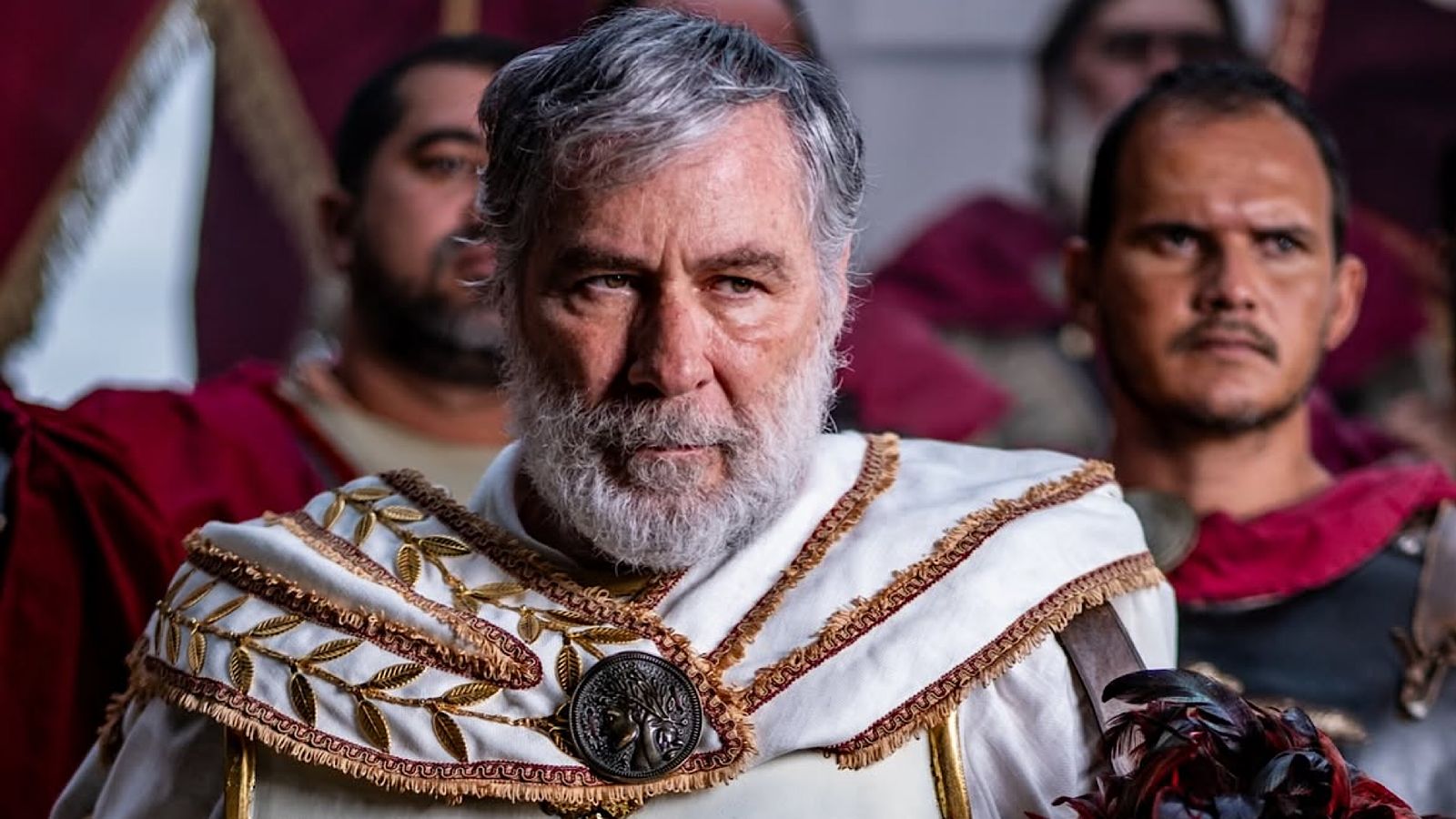 Leopoldo Pacheco se desafia ao retratar religião nos palcos: ‘Nunca fiz nada tão grande assim’