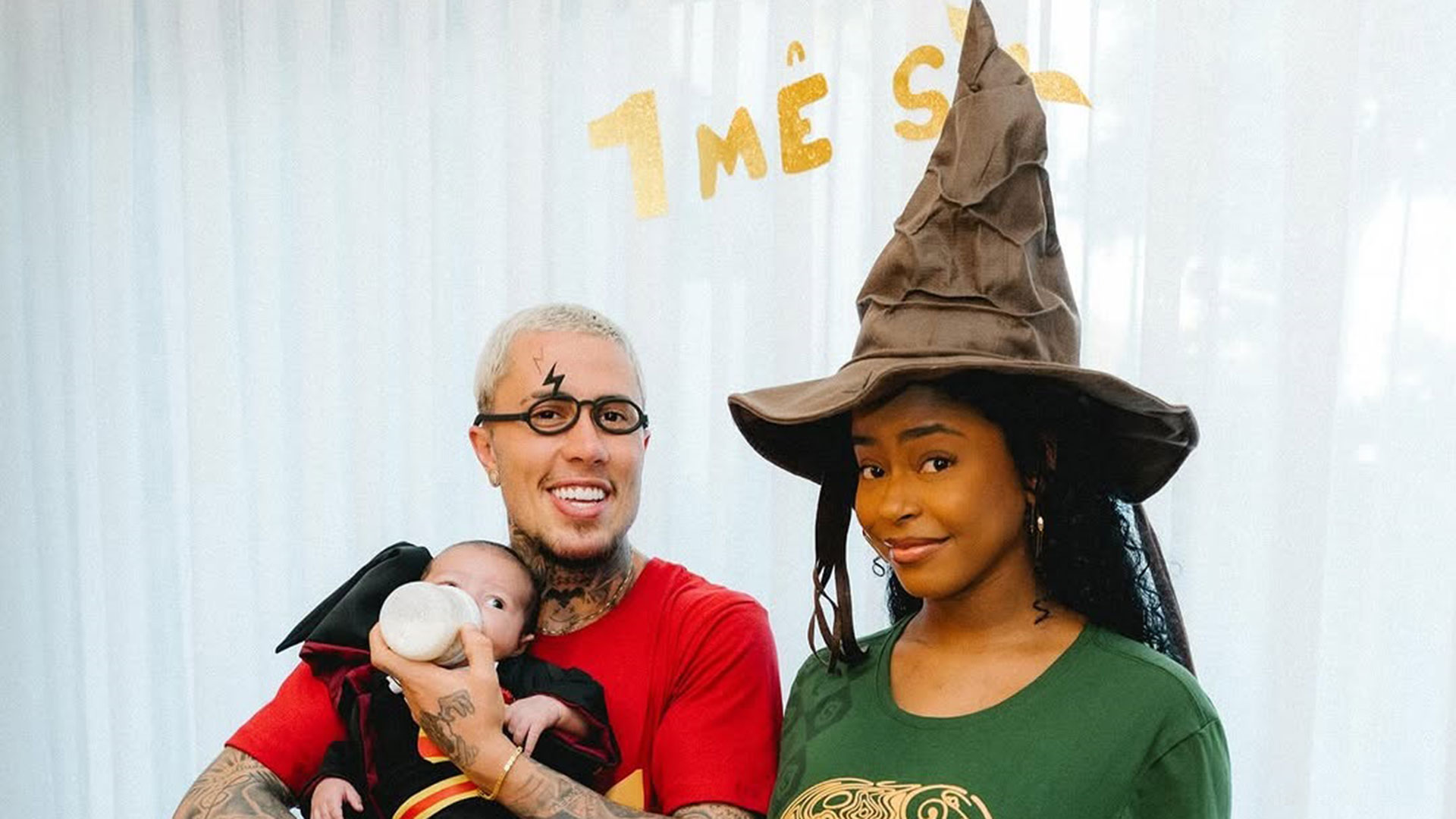 Lorena Maria e Mc Daniel celebram primeiro mês de Rás com festa temática