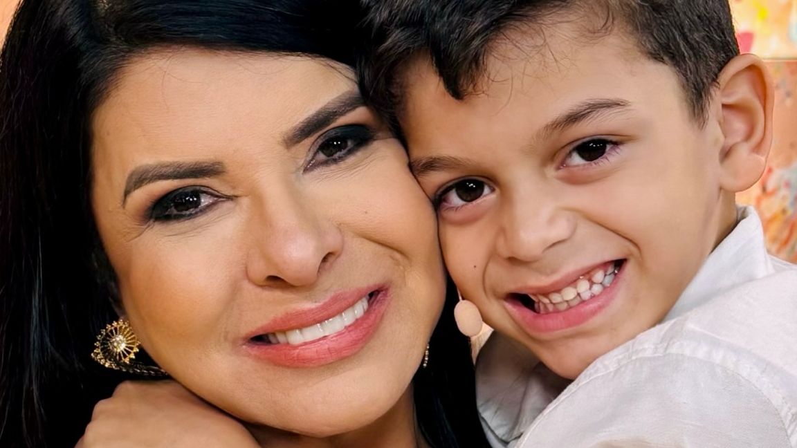 Dona de carreira extensa, Mara Maravilha chega aos 57 realizada com a maternidade