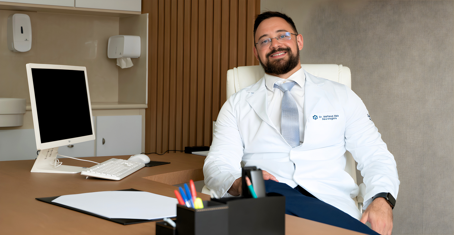 Matheus Maia destaca a reabilitação cognitiva no Alzheimer