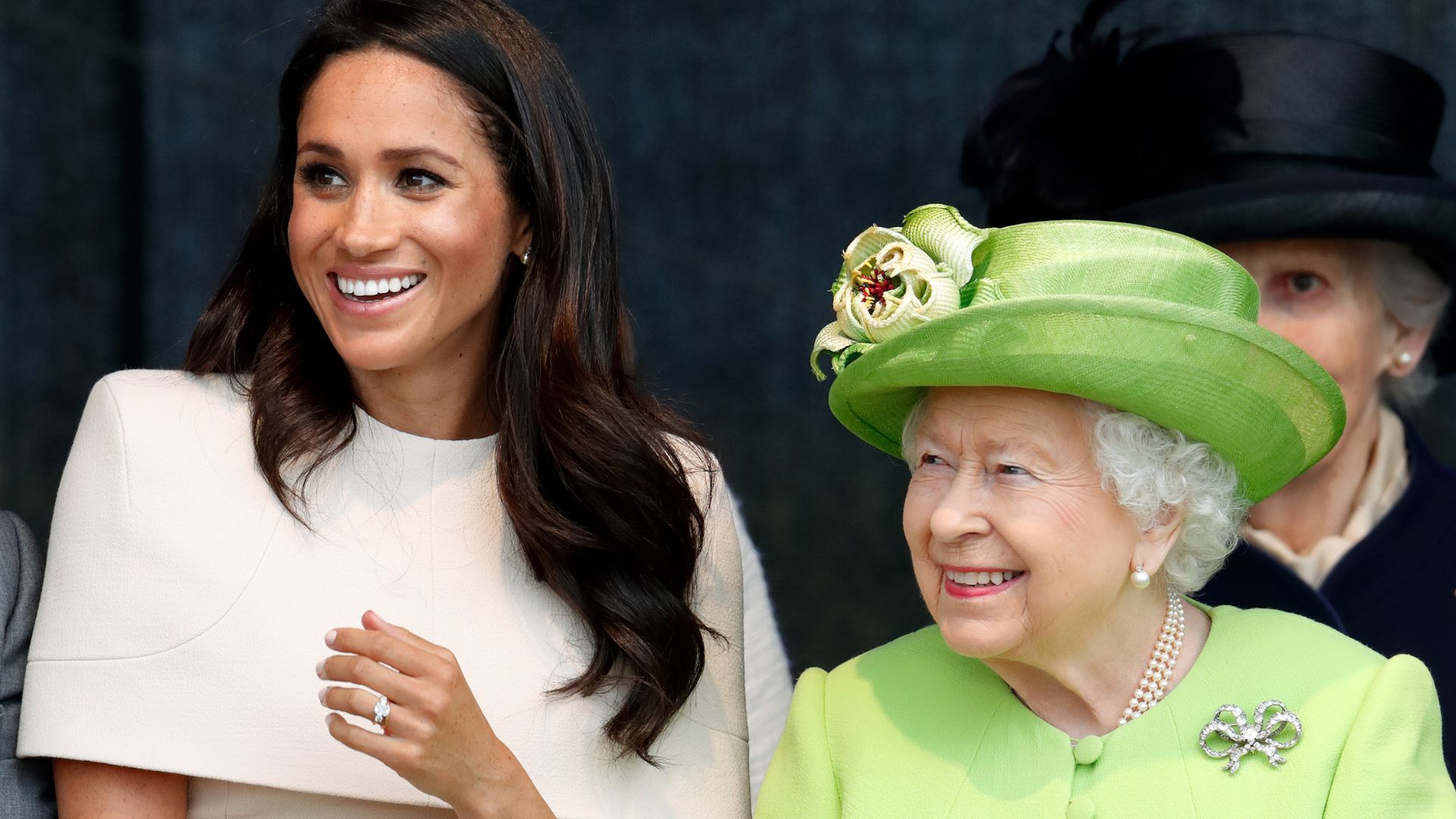Meghan Markle mostra presente curioso que ganhou da Rainha Elizabeth