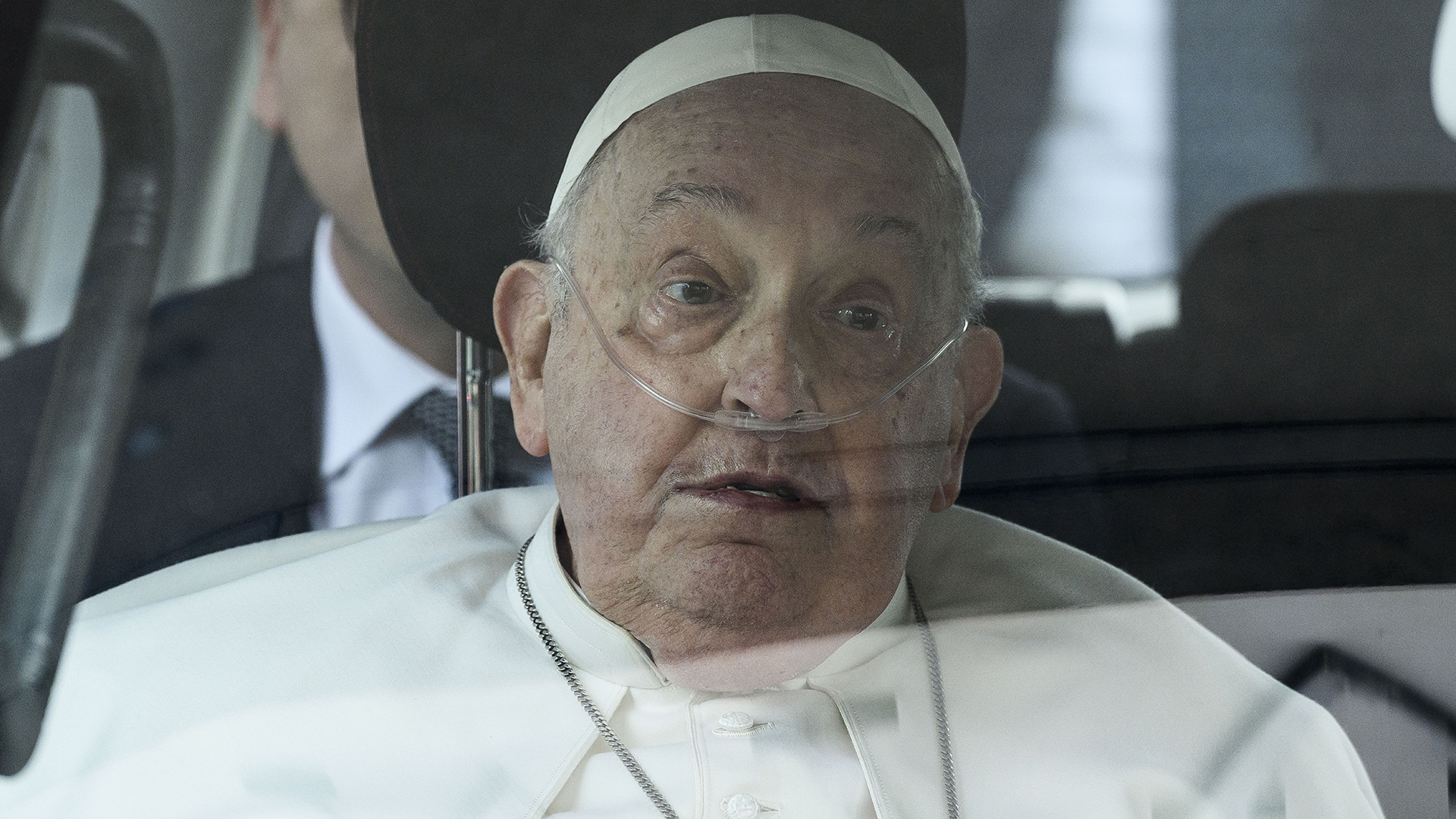 Médico explica sequência fatal que levou à morte do Papa Francisco: ‘Chamado colapso’