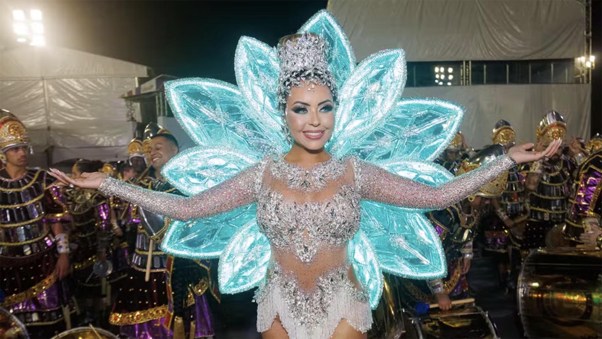 Rosas de Ouro é a campeã do carnaval de São Paulo