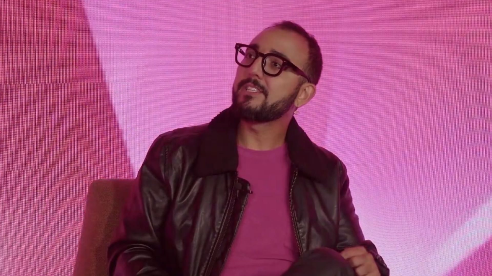 Raphael Montes rebate politicamente correto: ‘Não é função da dramaturgia ser moralista’