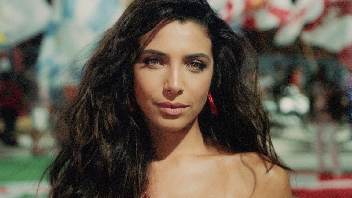 Atriz de Mania de Você, Rayssa Bratillieri comenta nota da Grande Rio: ‘Força maior’