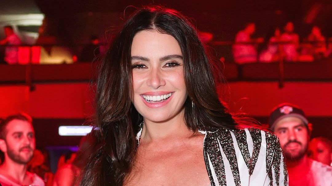 Giovanna Antonelli chega aos 49 anos; atriz começou carreira em programa infantil