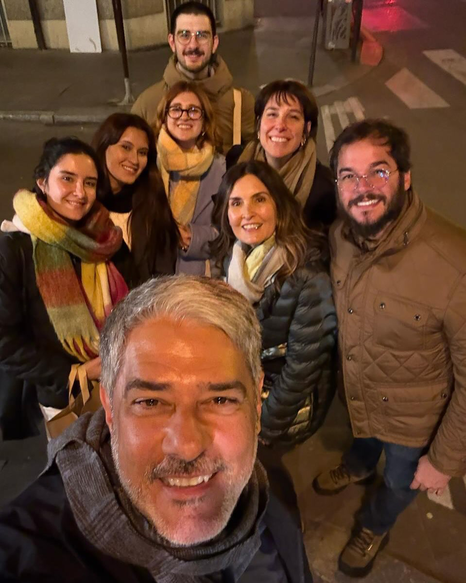 William Bonner com a família na França - Foto: Reprodução / Instagram