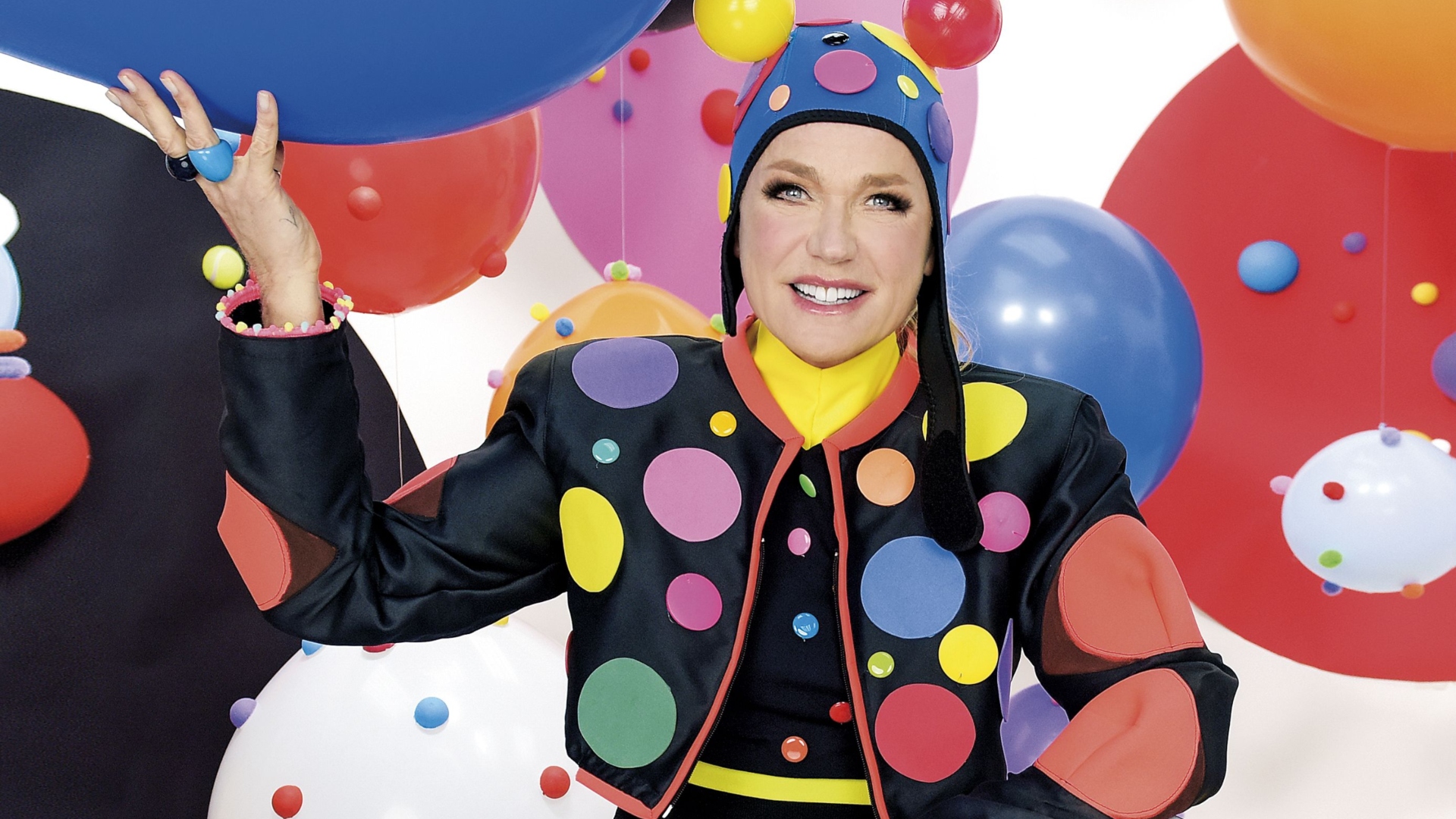 Xuxa fala sobre recuperação do joelho após cirurgia: ‘Me sinto bem’
